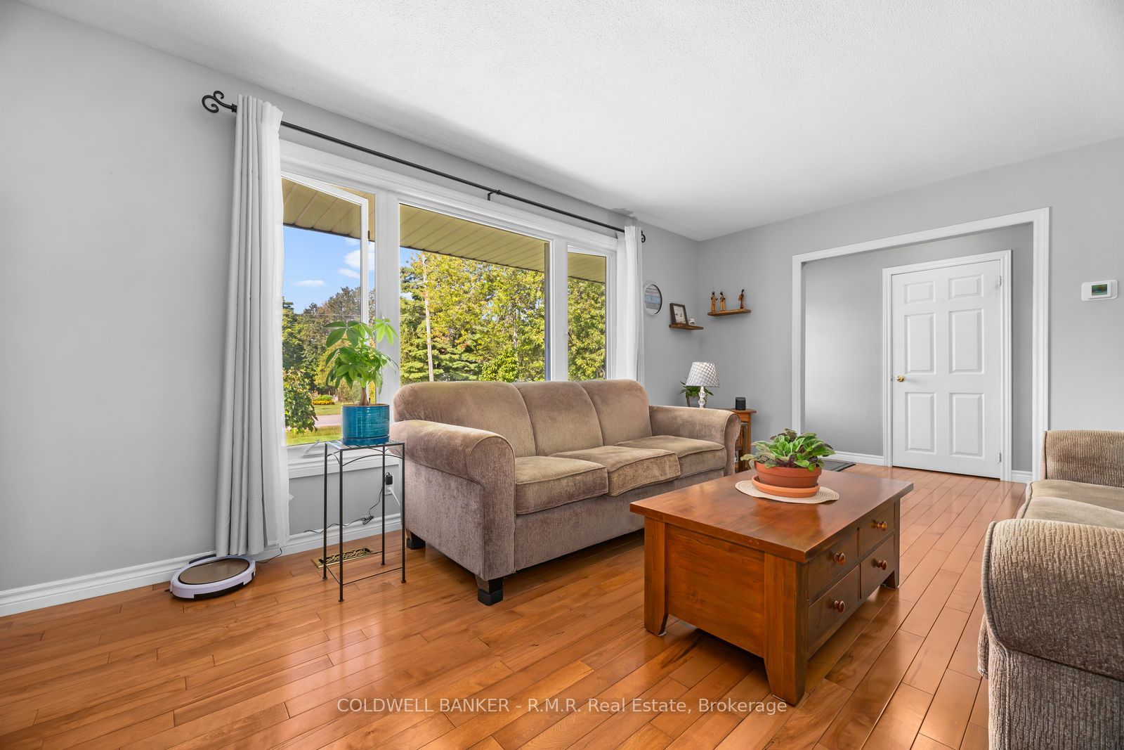 453 Brimley Road S Property Photo 8