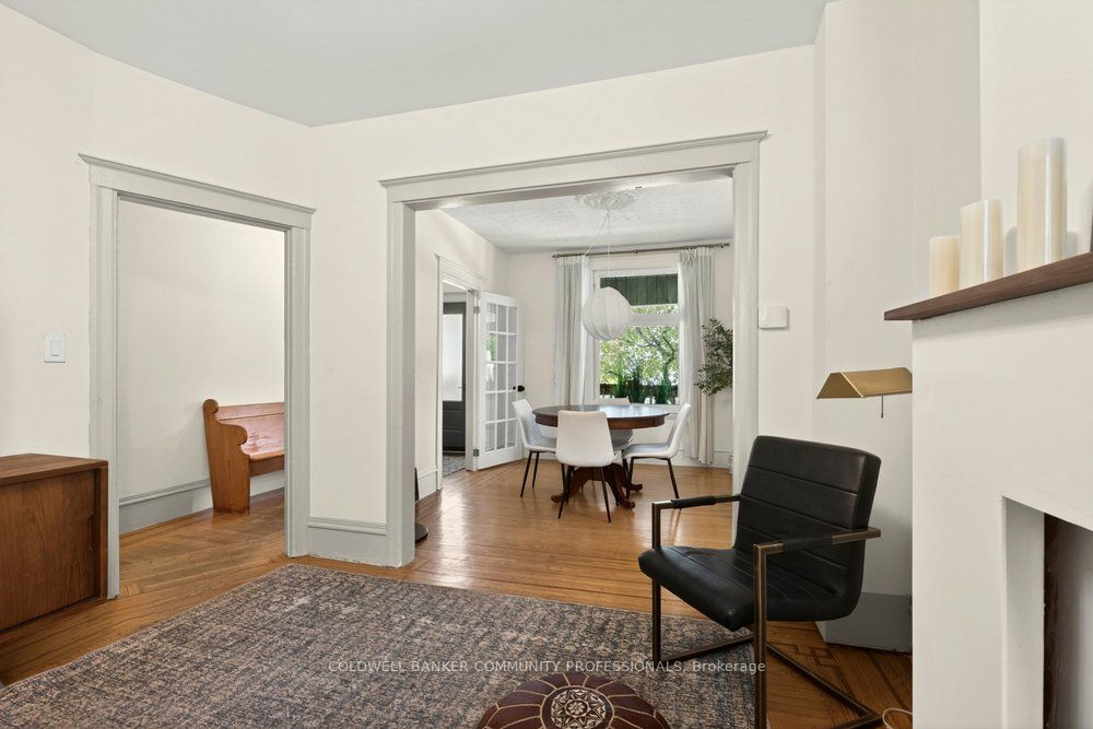 148 Dundurn Street N Property Photo 10