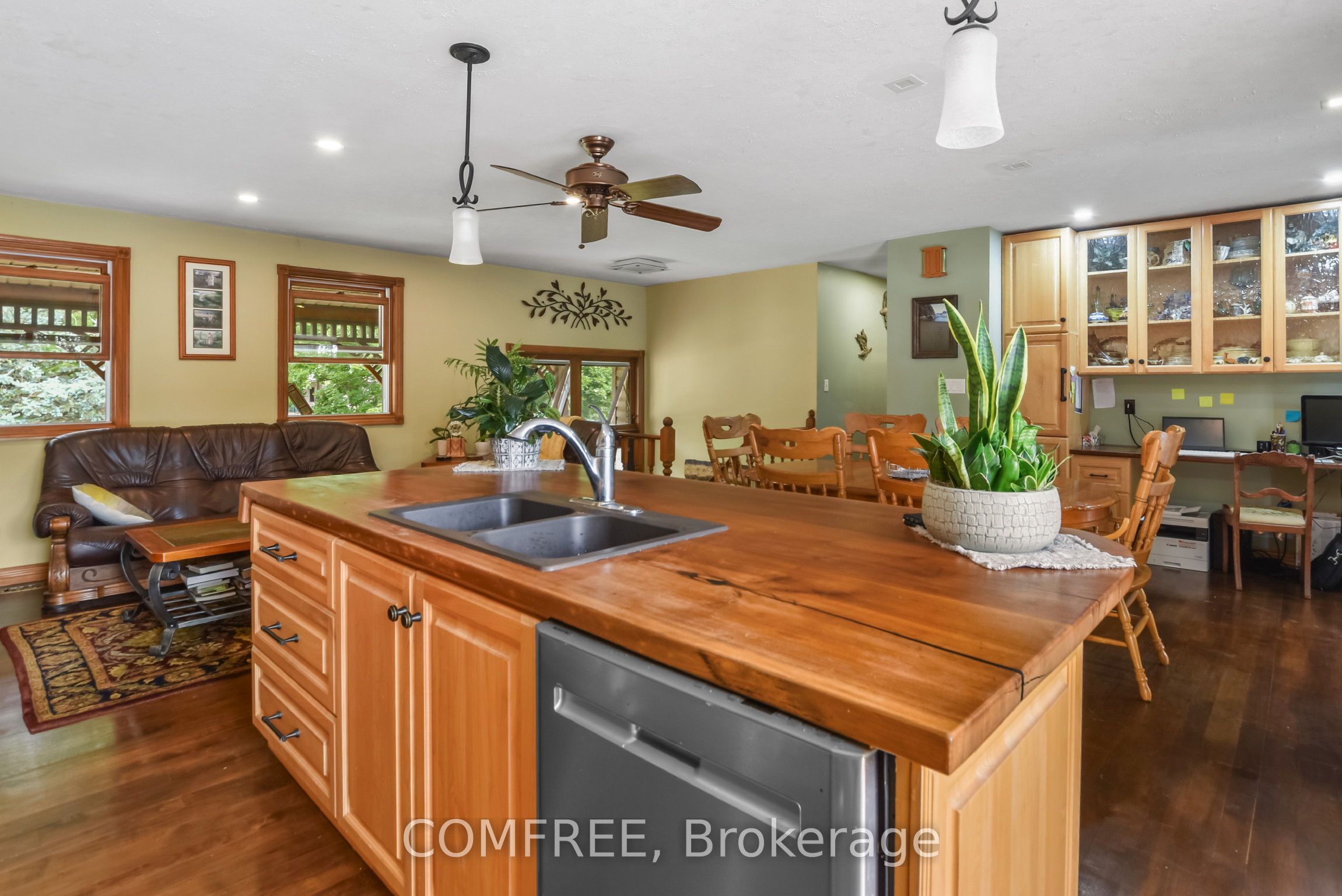 9104 Mc Dowell Line Property Photo 9