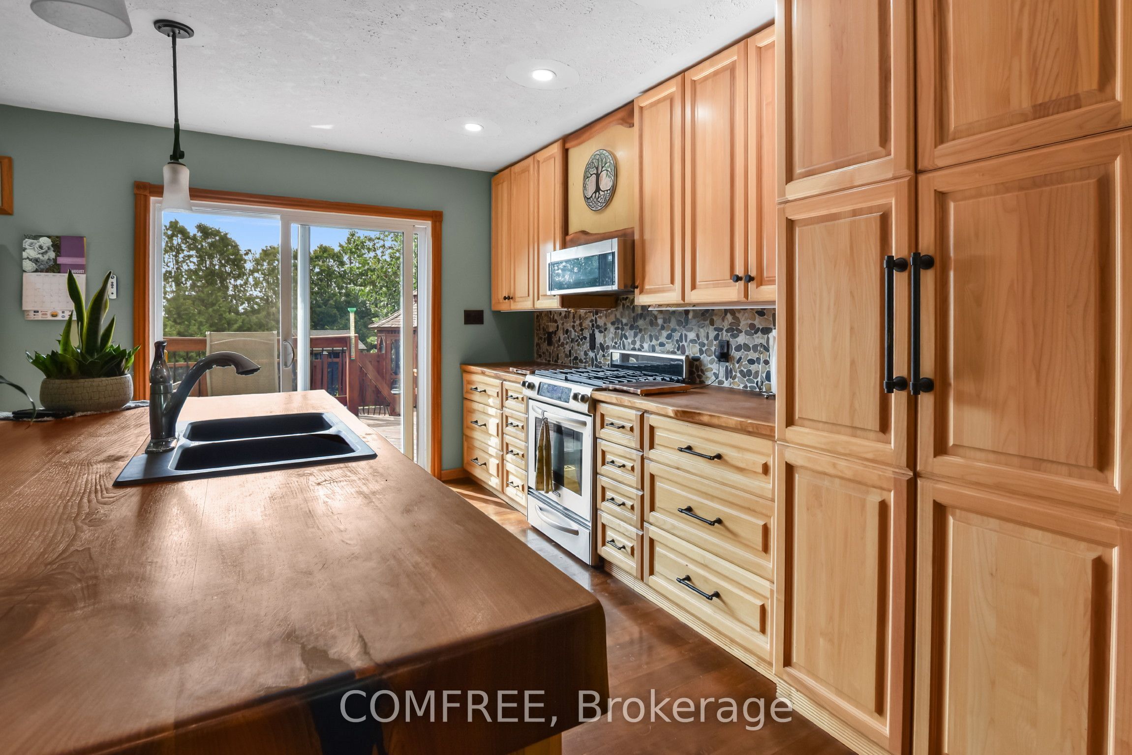 9104 Mc Dowell Line Property Photo 10