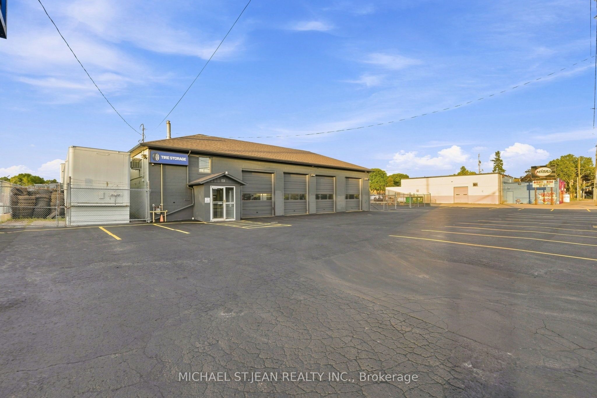 X13767850 Property Photo 3