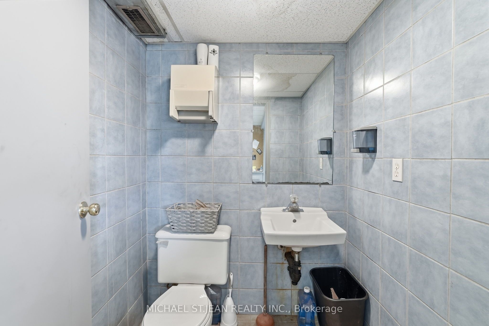 X13767850 Property Photo 15