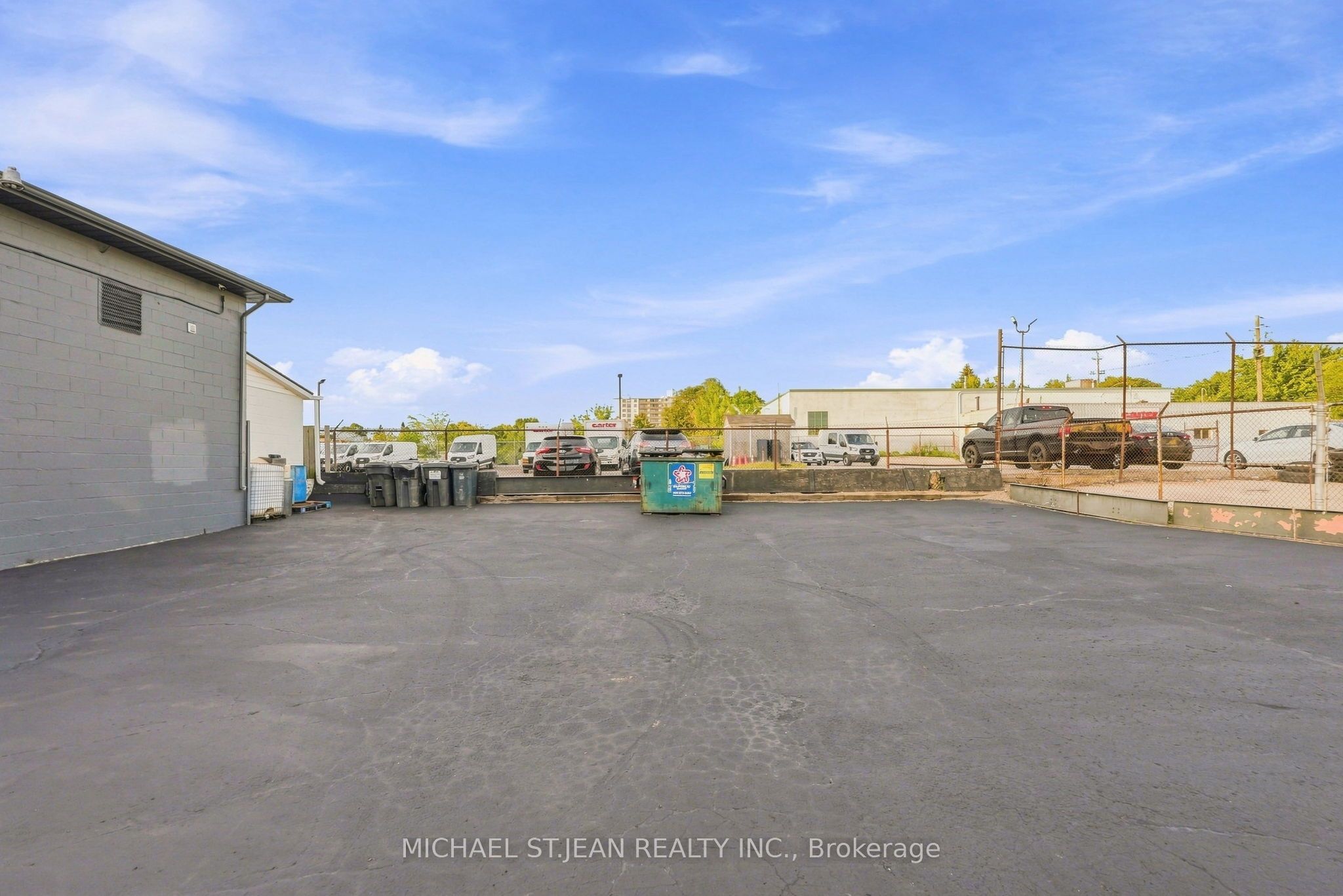 X13767850 Property Photo 40