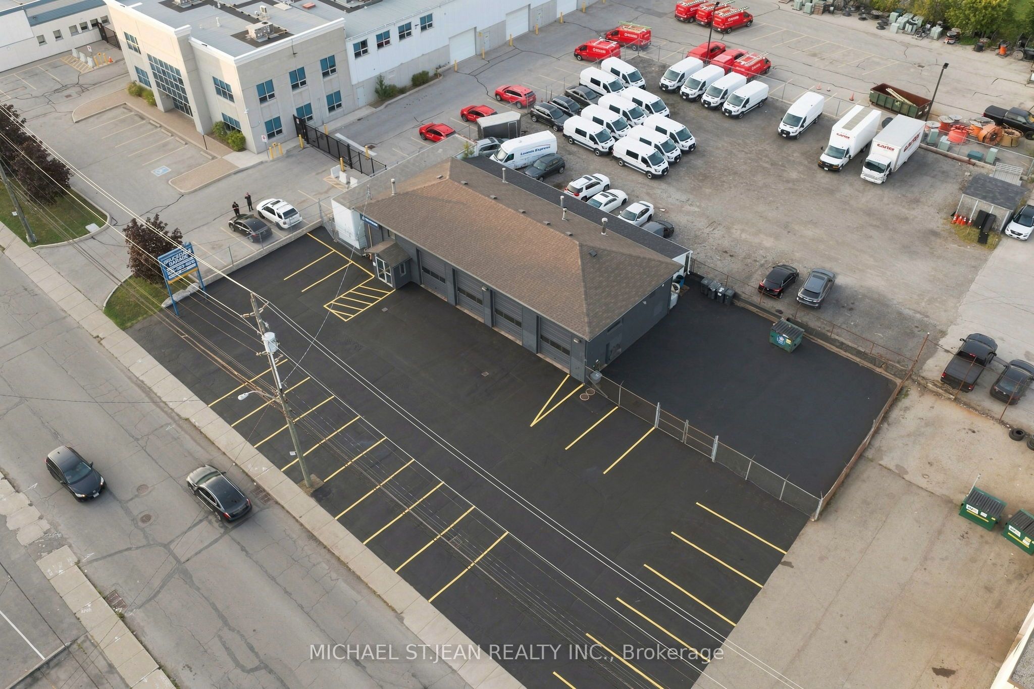 X13767850 Property Photo 45