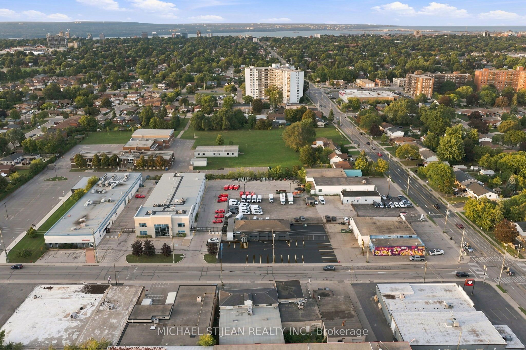 X13767850 Property Photo 47