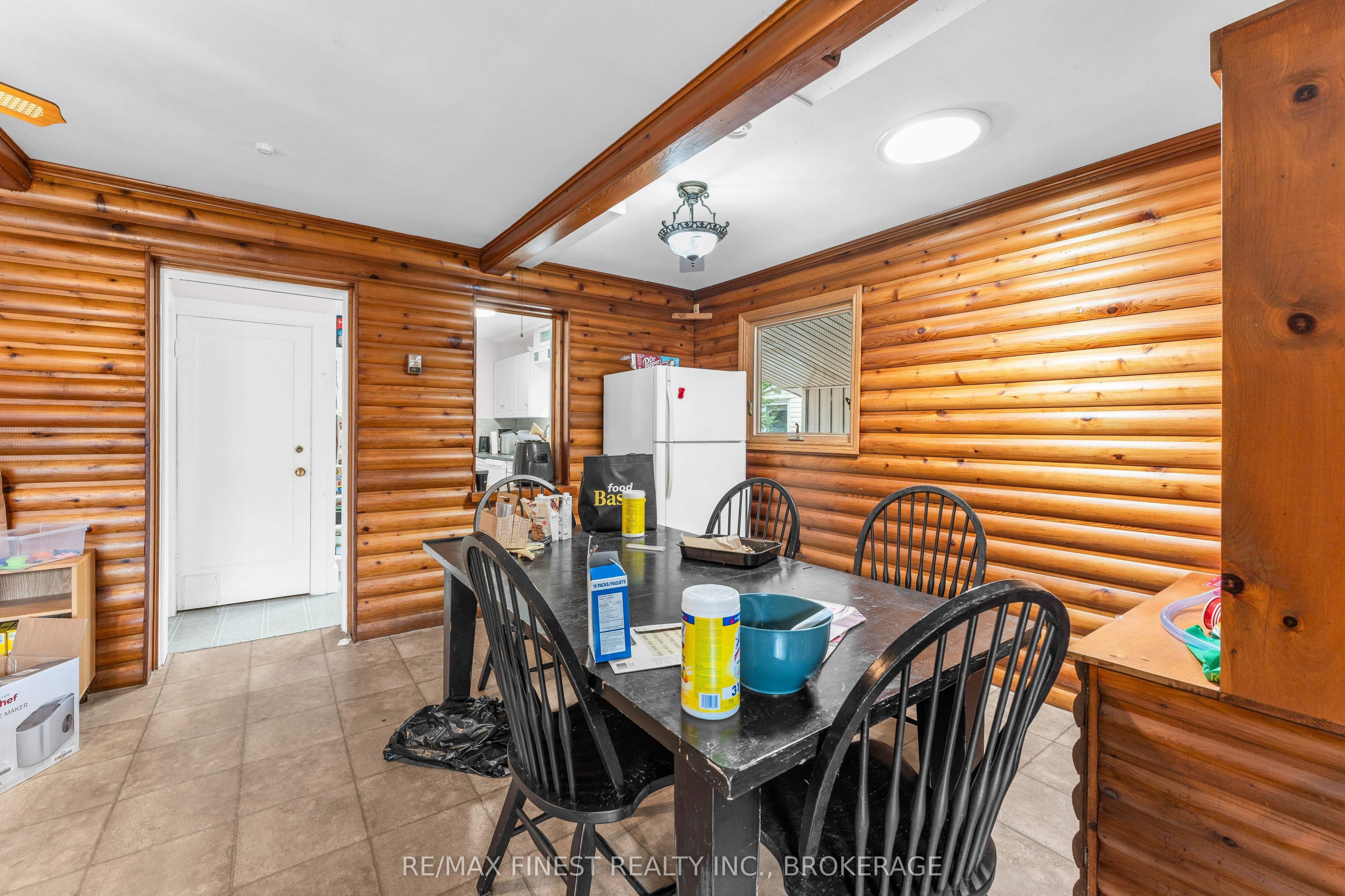 236 Collingwood Street Property Photo 7
