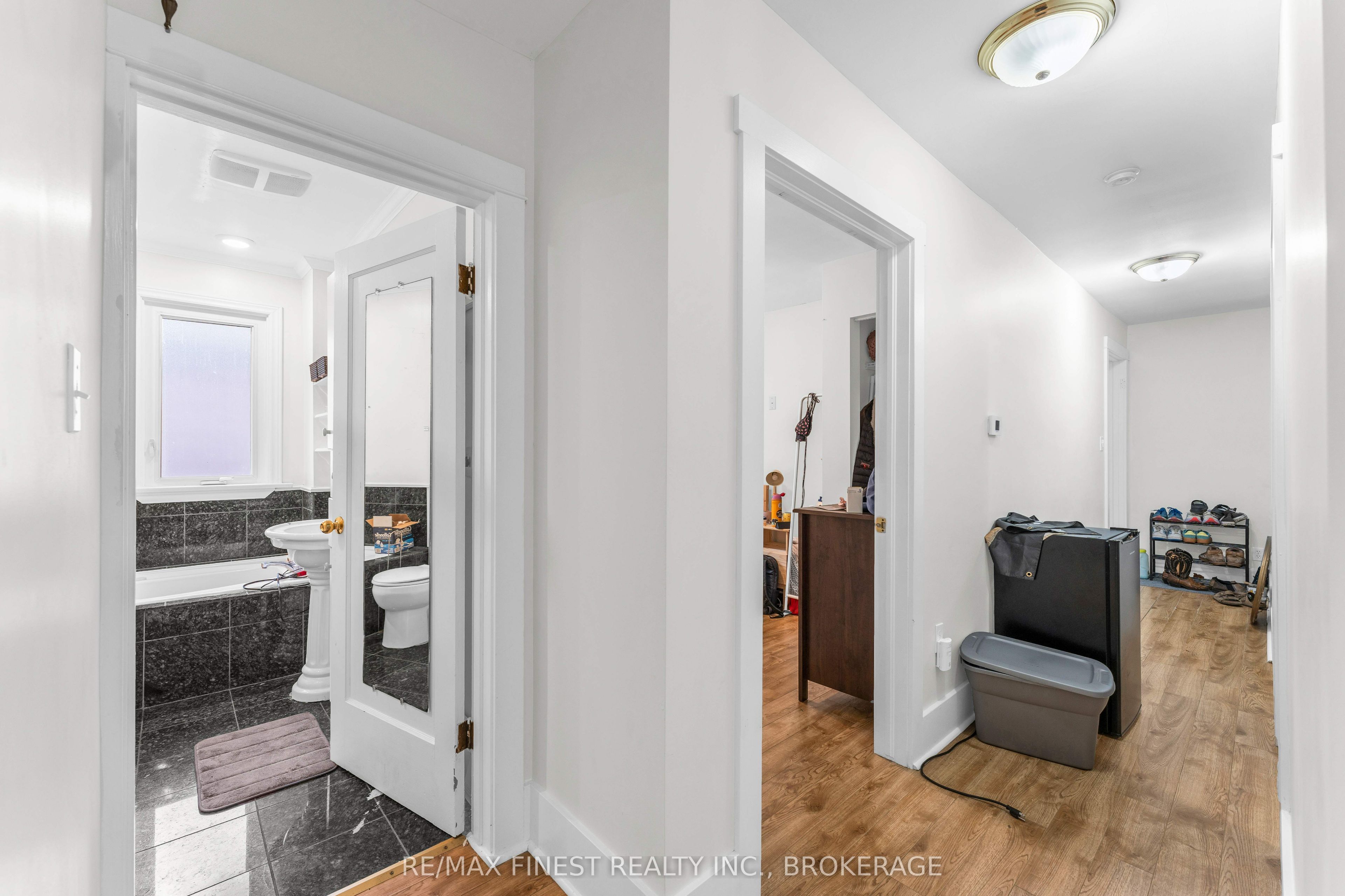 236 Collingwood Street Property Photo 10