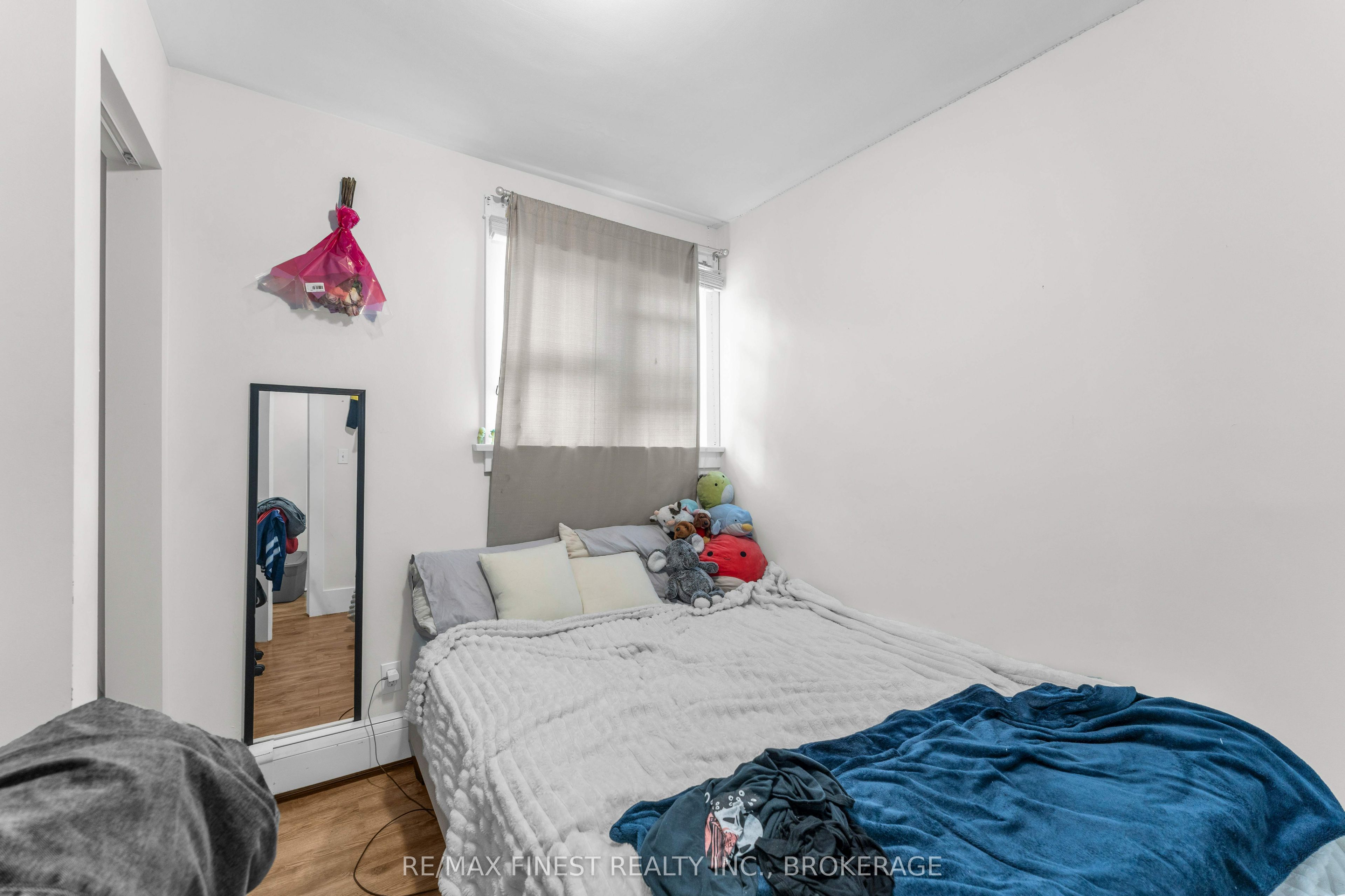 236 Collingwood Street Property Photo 15