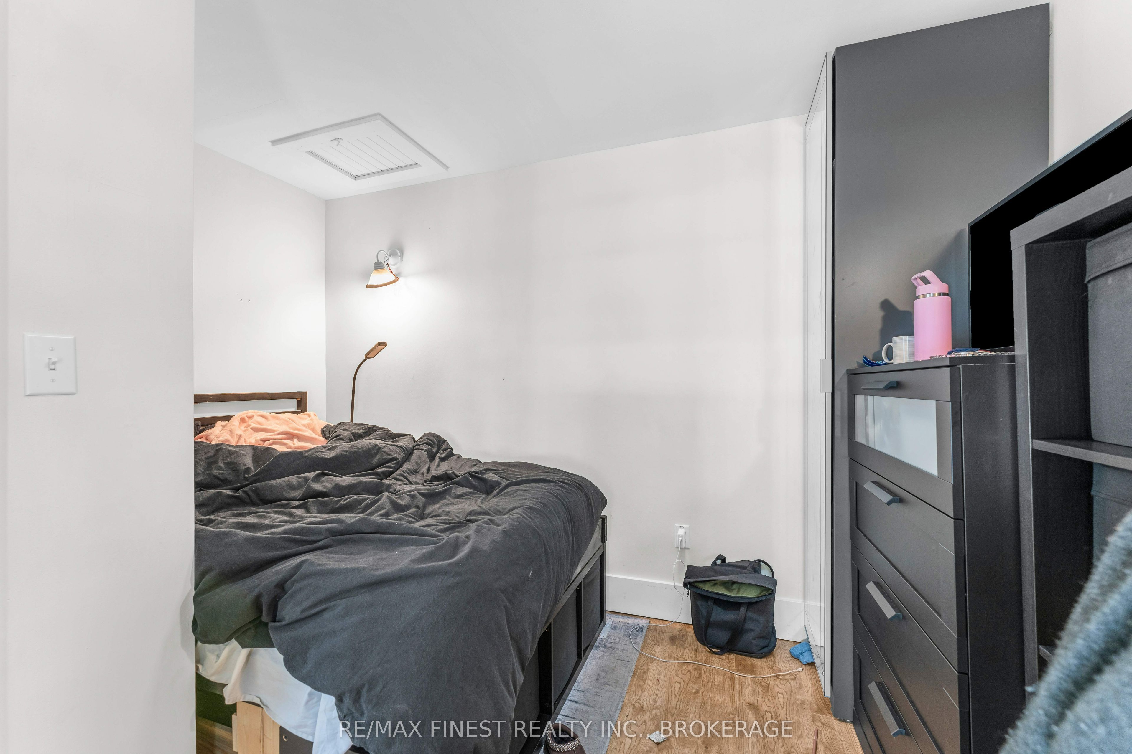 236 Collingwood Street Property Photo 19
