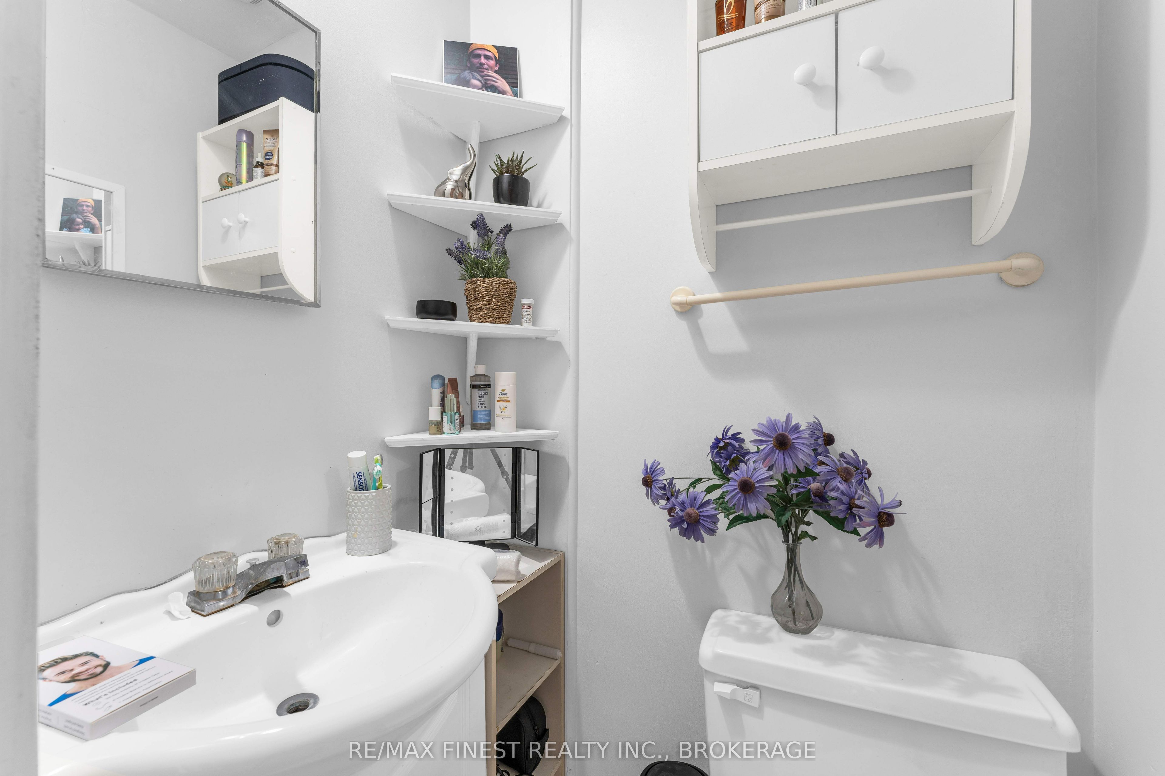 236 Collingwood Street Property Photo 23