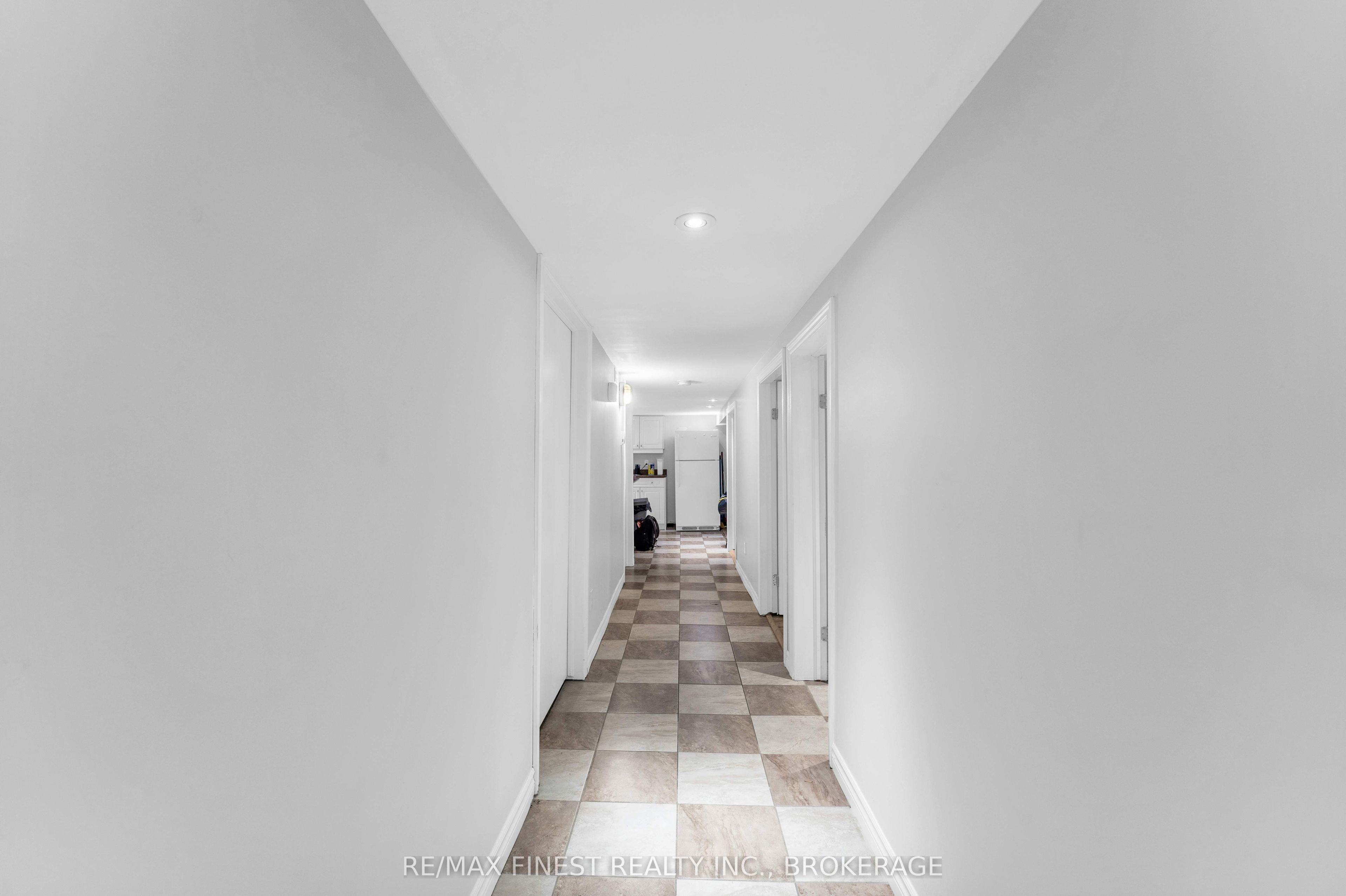 236 Collingwood Street Property Photo 29