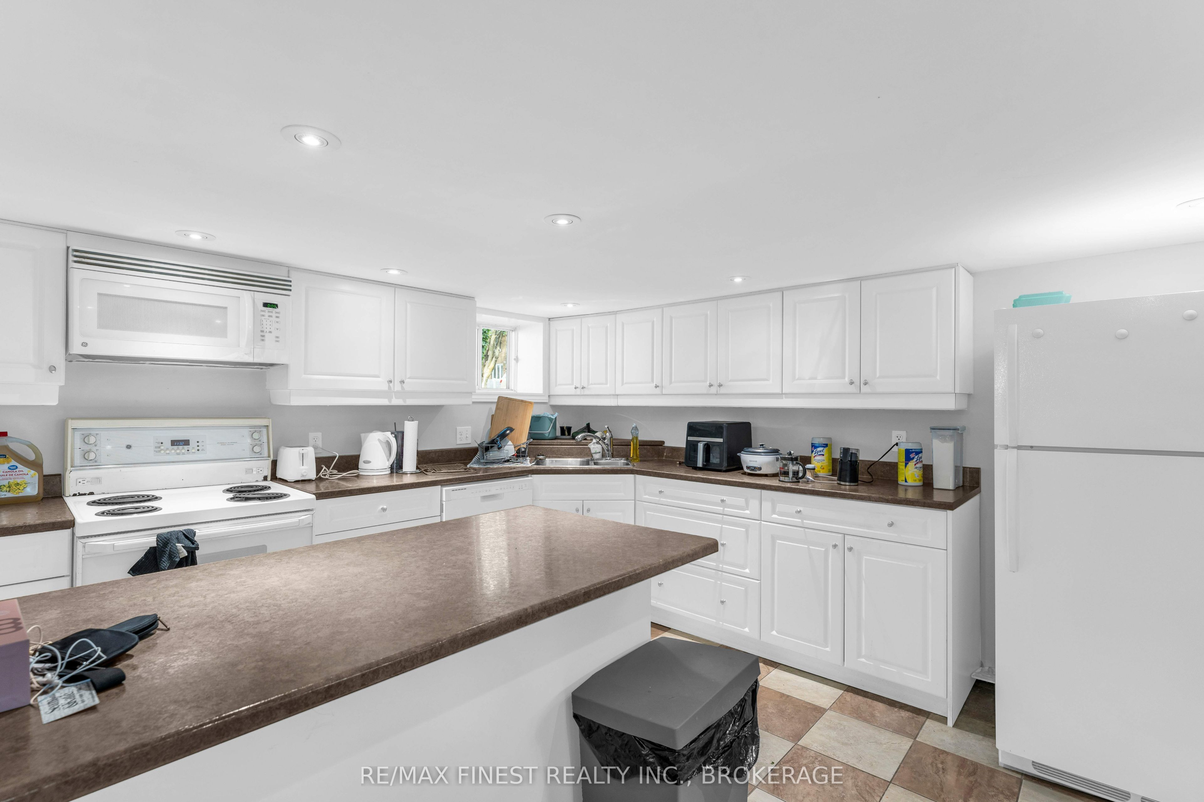 236 Collingwood Street Property Photo 31