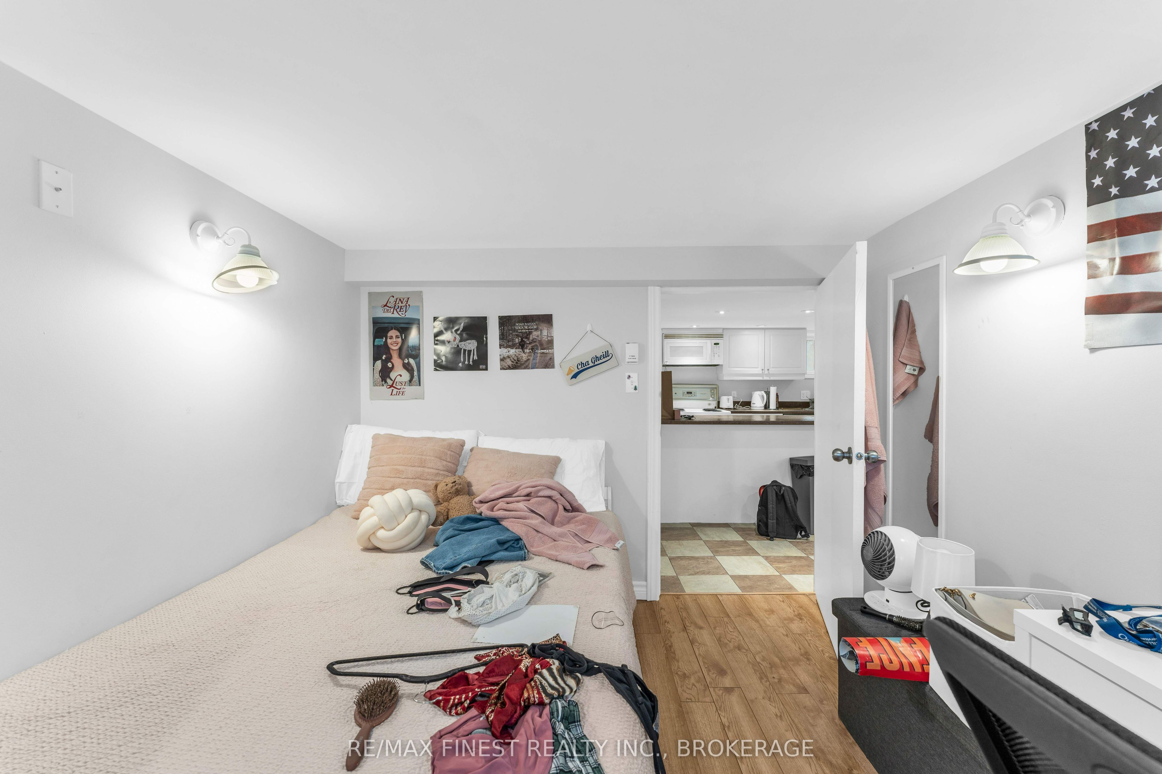 236 Collingwood Street Property Photo 36