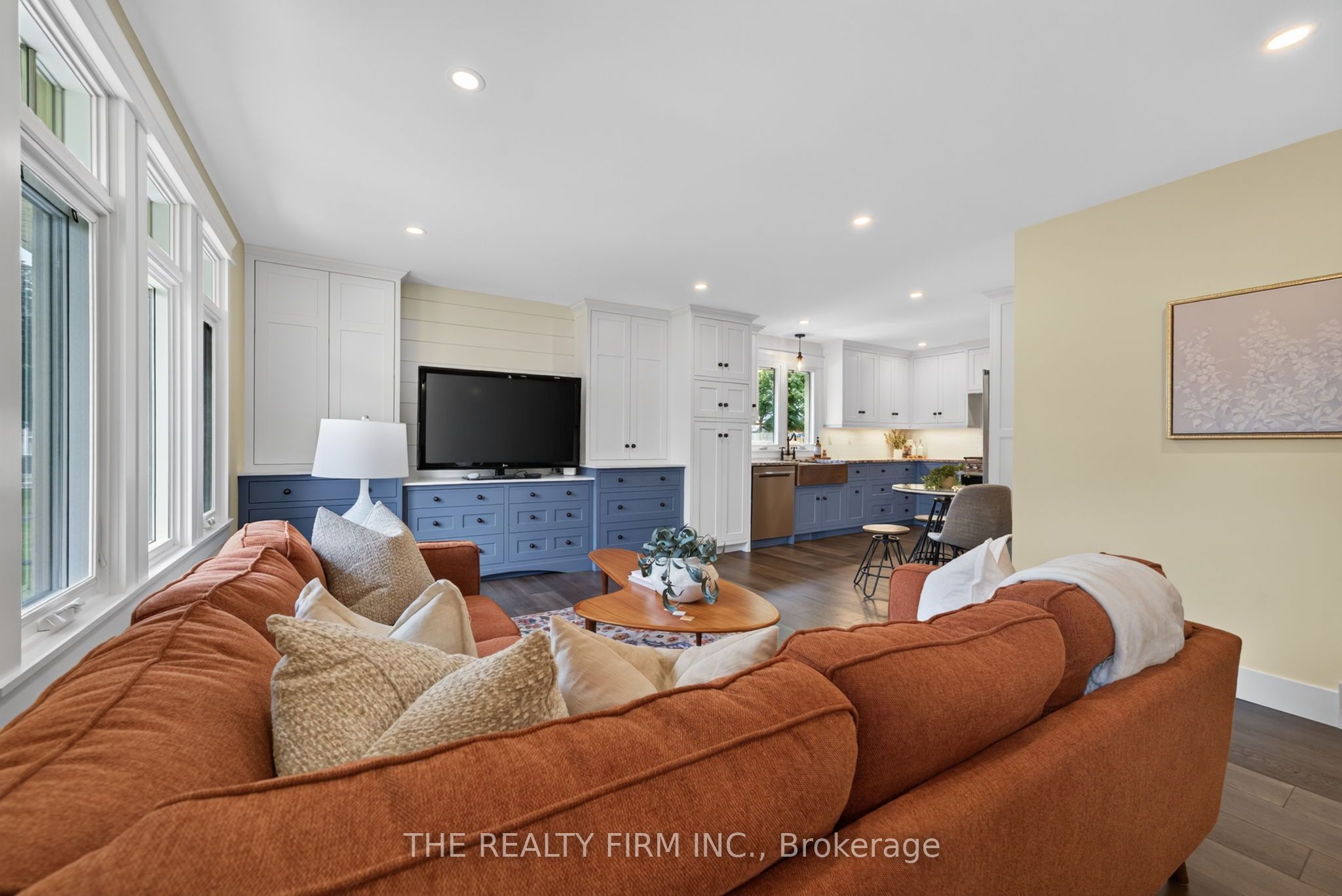 50 Sparta Street Property Photo 4