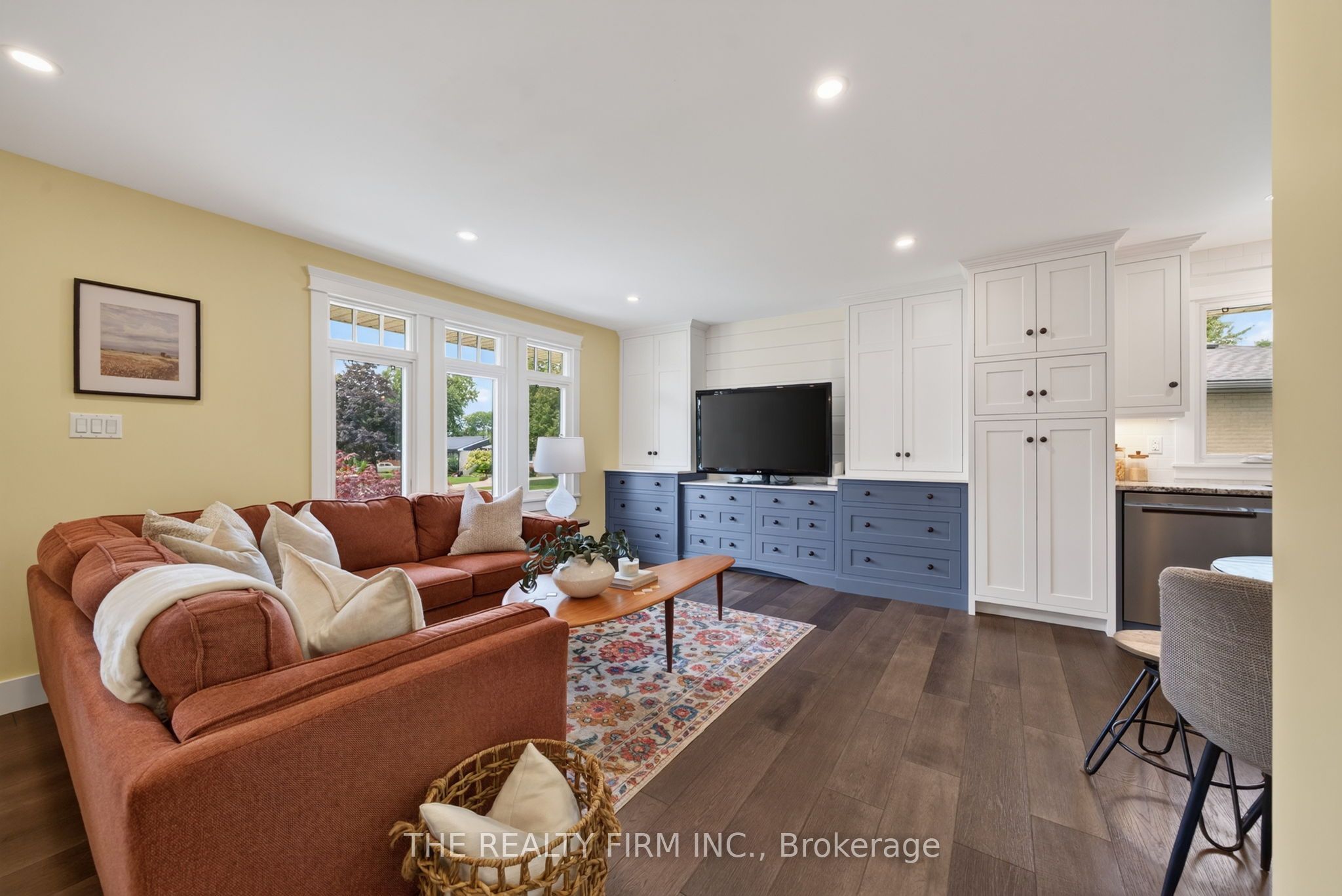 50 Sparta Street Property Photo 5