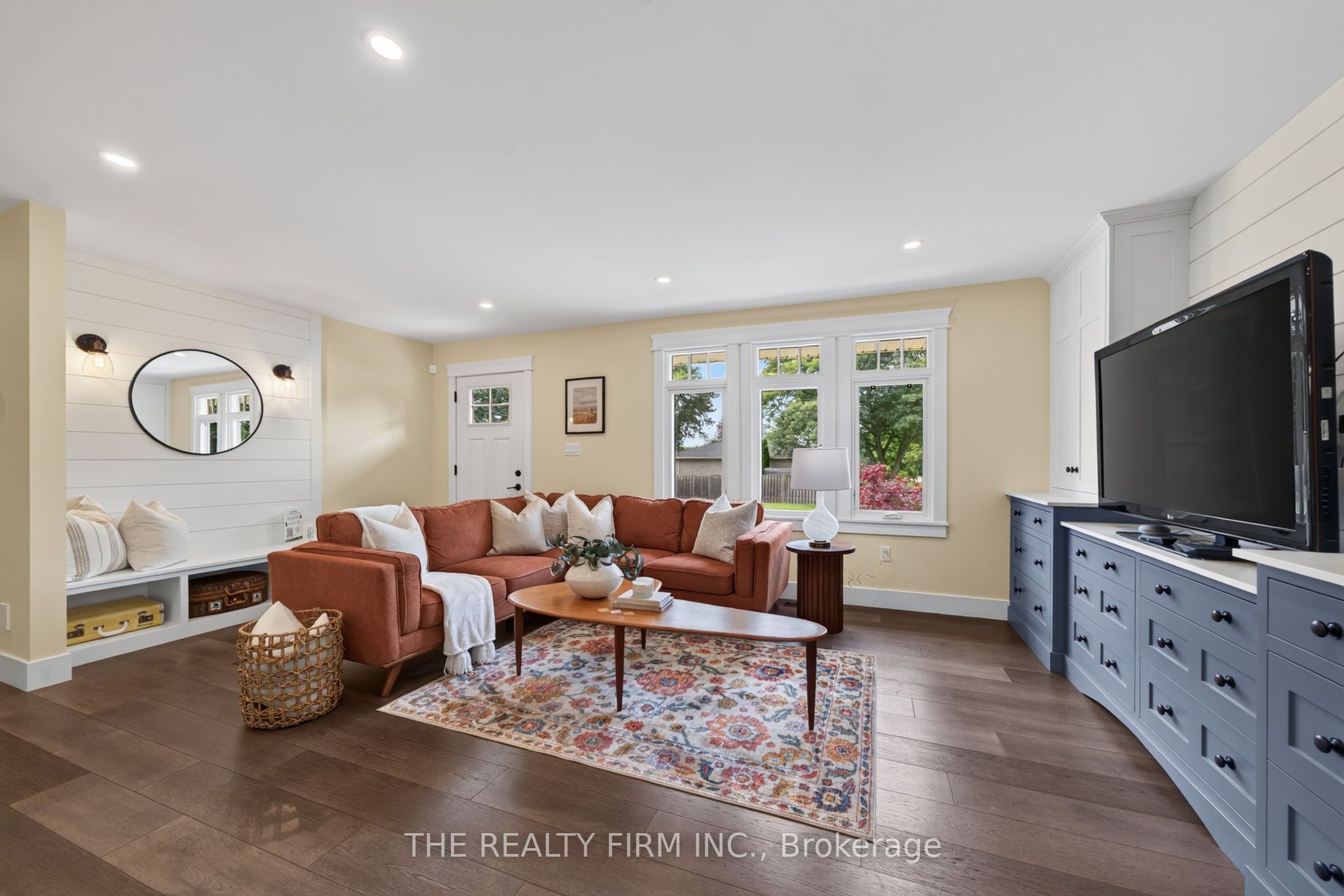 50 Sparta Street Property Photo 6