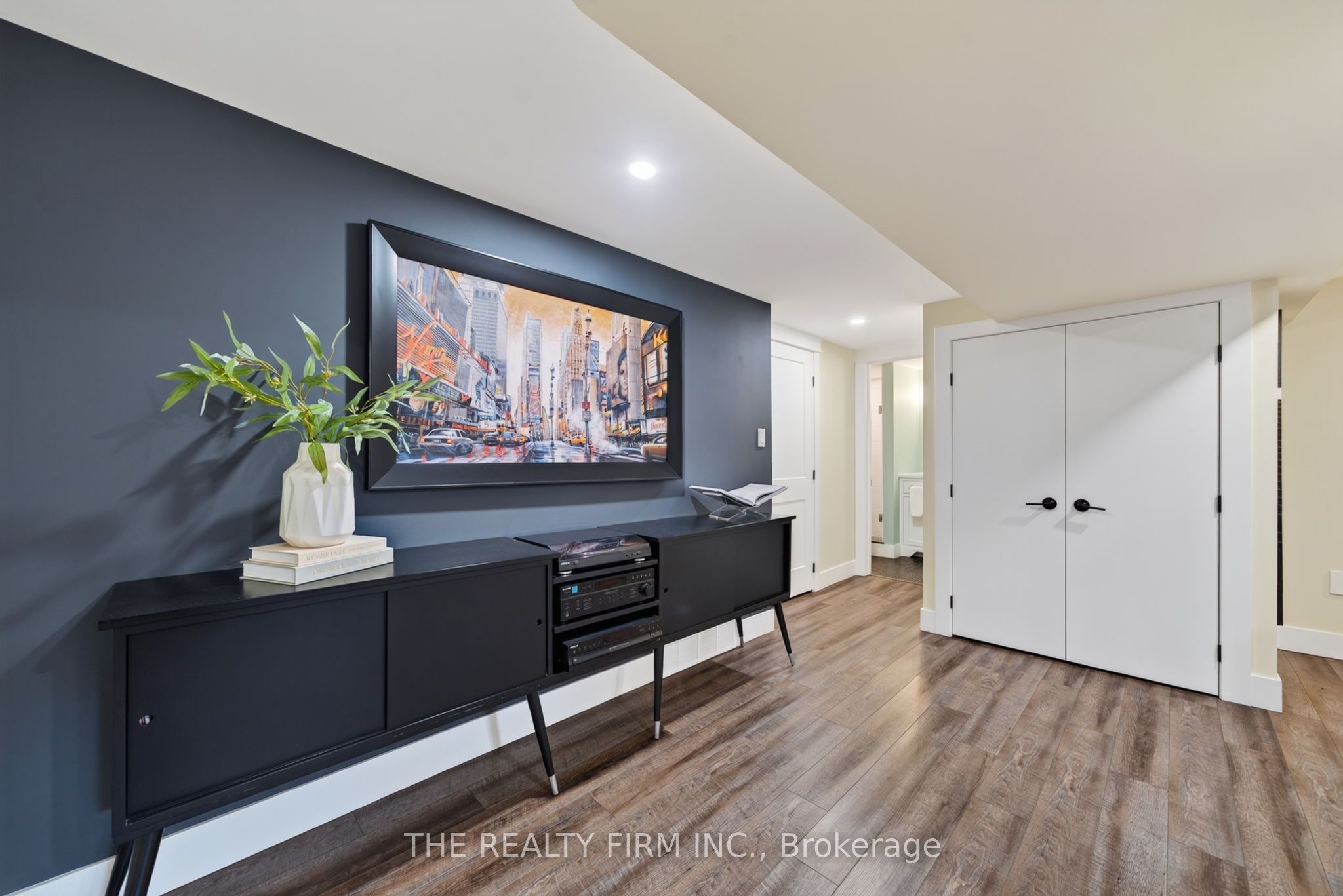 50 Sparta Street Property Photo 18