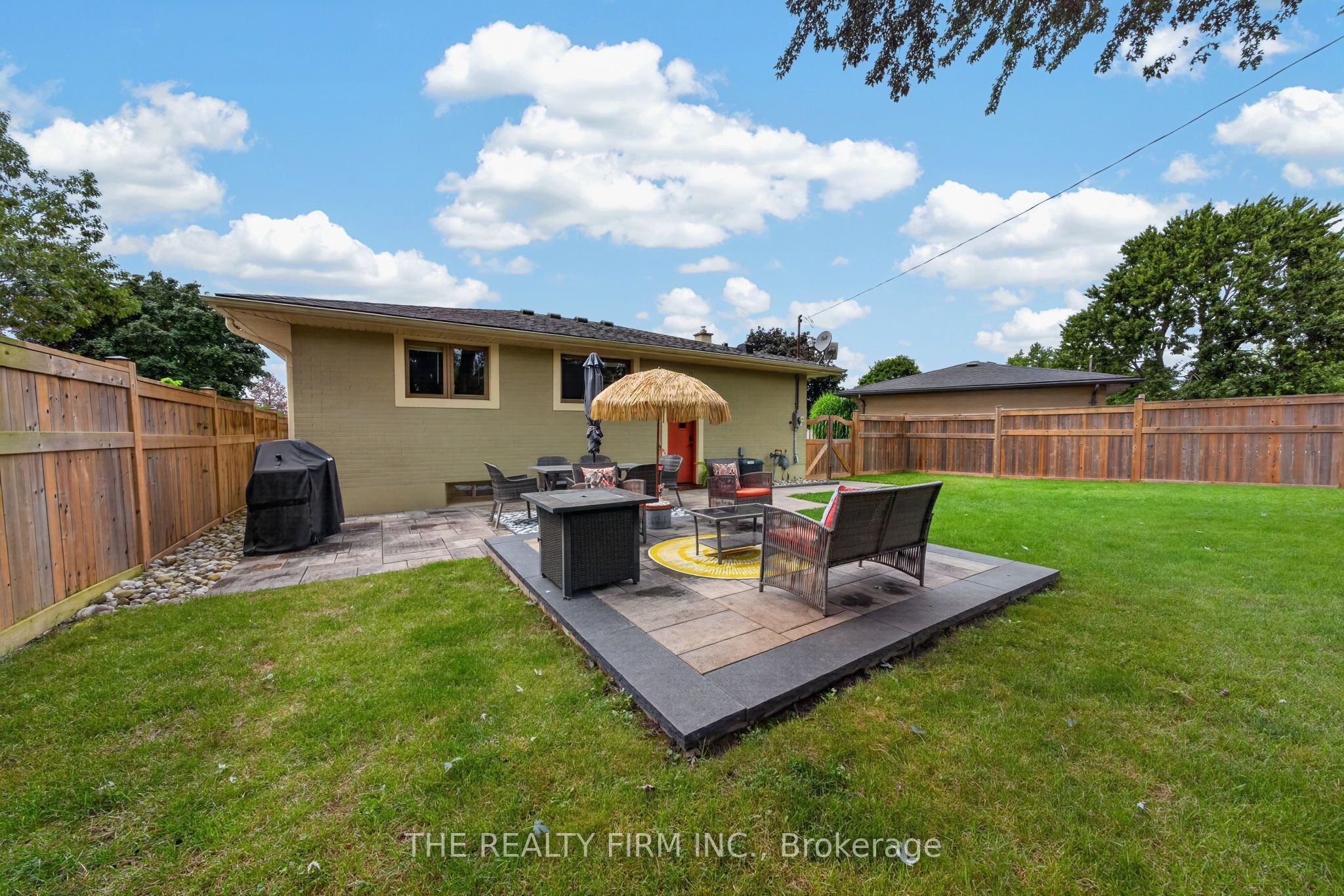 50 Sparta Street Property Photo 27