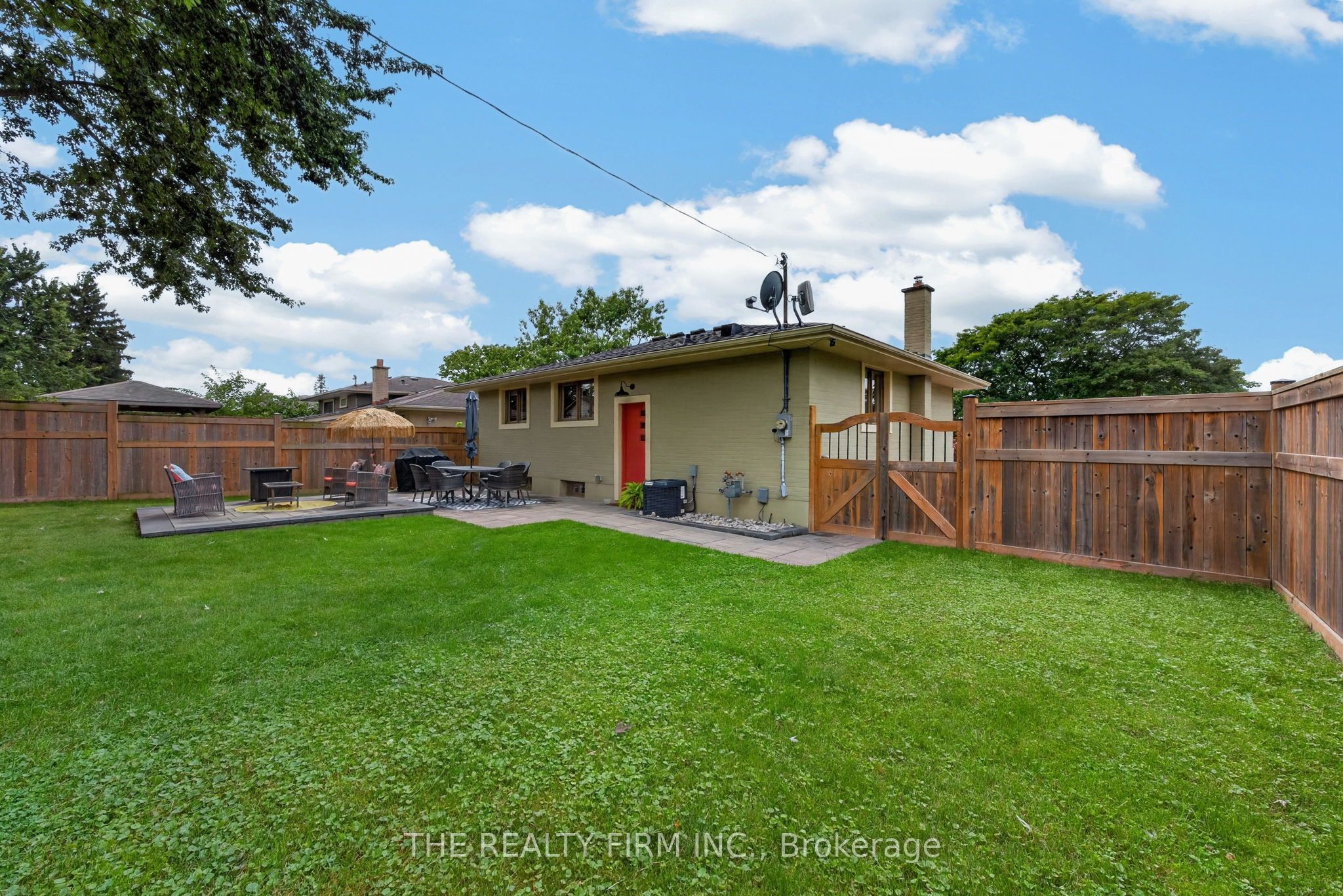 50 Sparta Street Property Photo 29