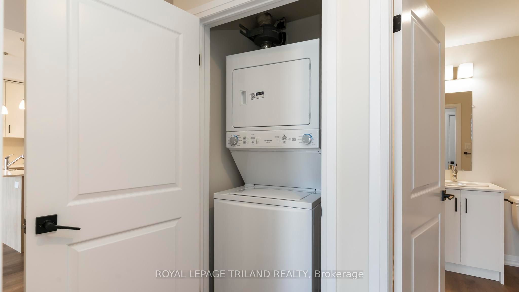 865 Kleinburg Drive 221 Property Photo 11