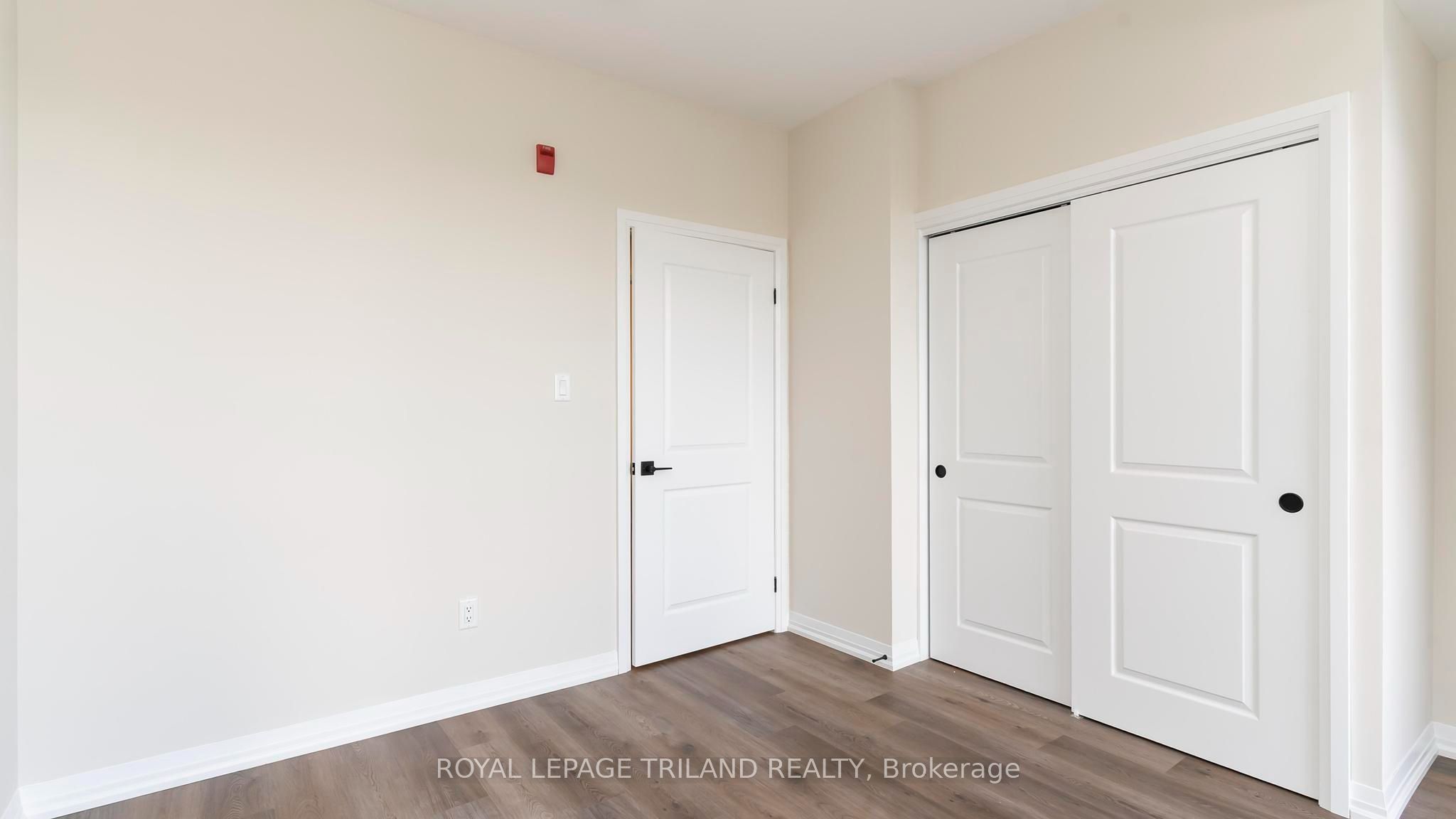 865 Kleinburg Drive 221 Property Photo 13