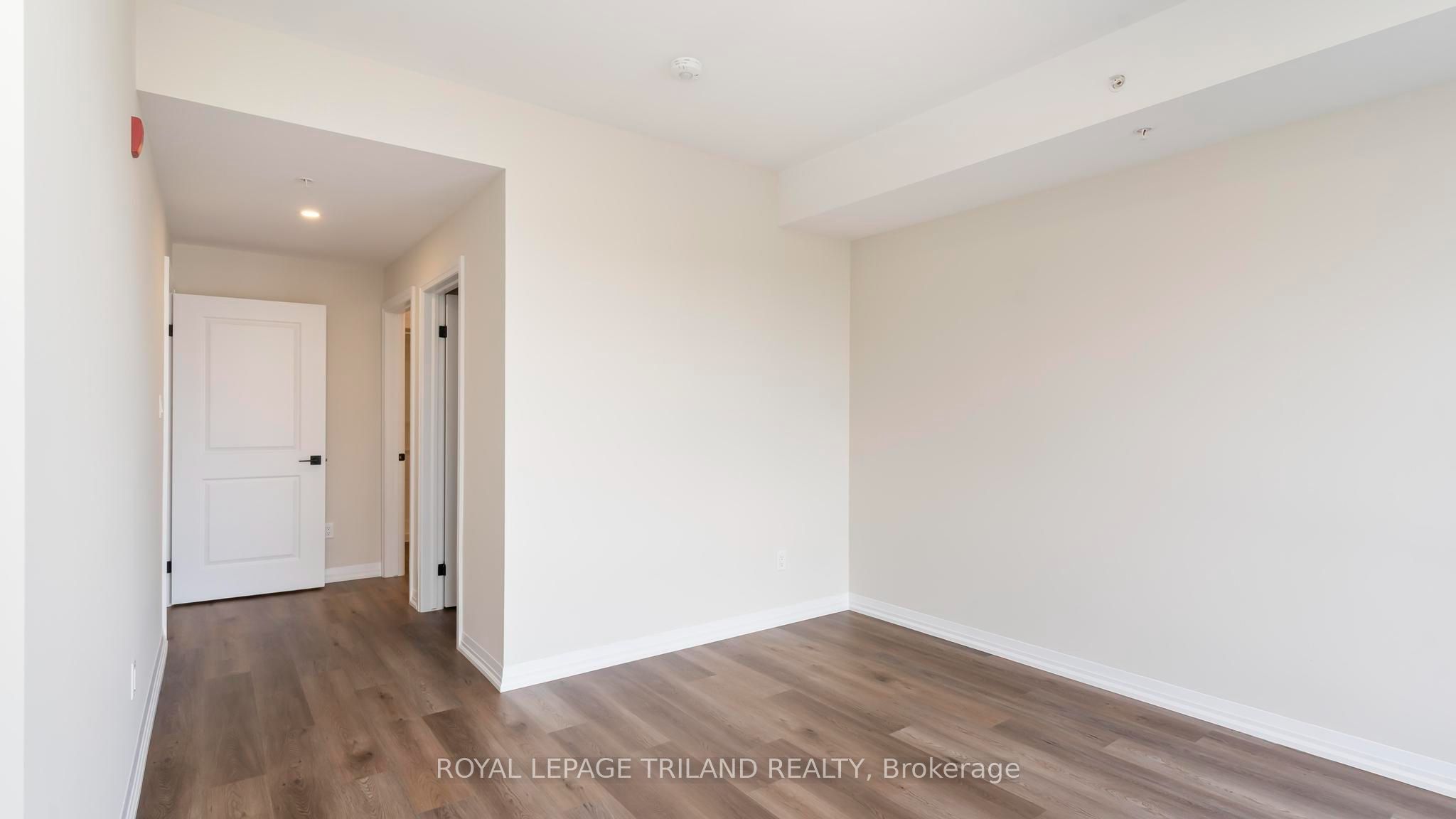 865 Kleinburg Drive 221 Property Photo 18