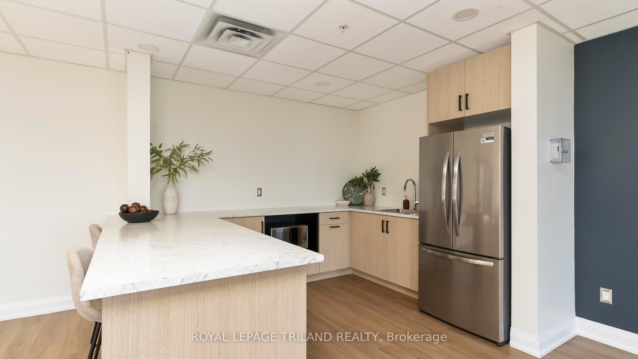 865 Kleinburg Drive 221 Property Photo 21