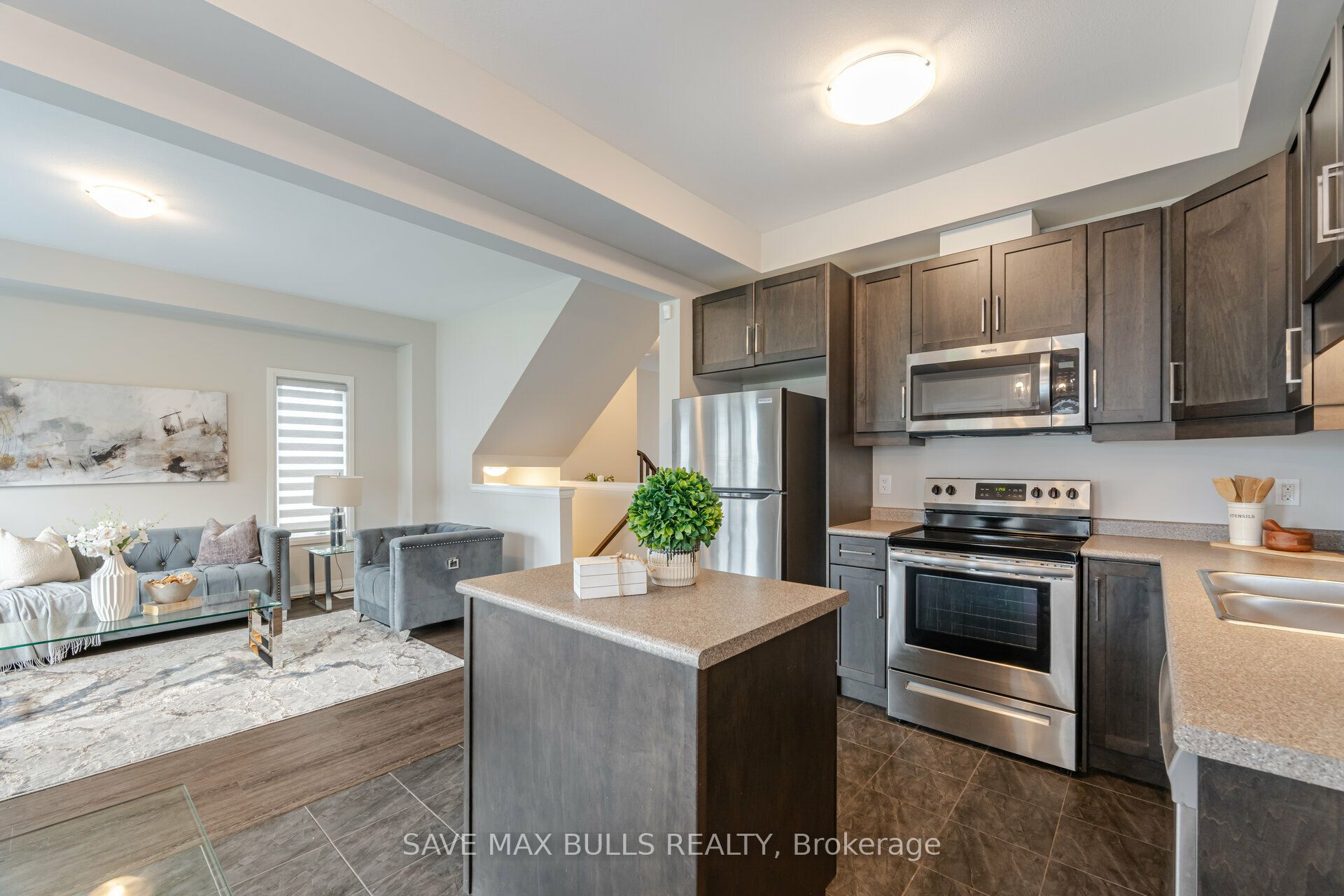 7381 Matteo Drive Property Photo 16