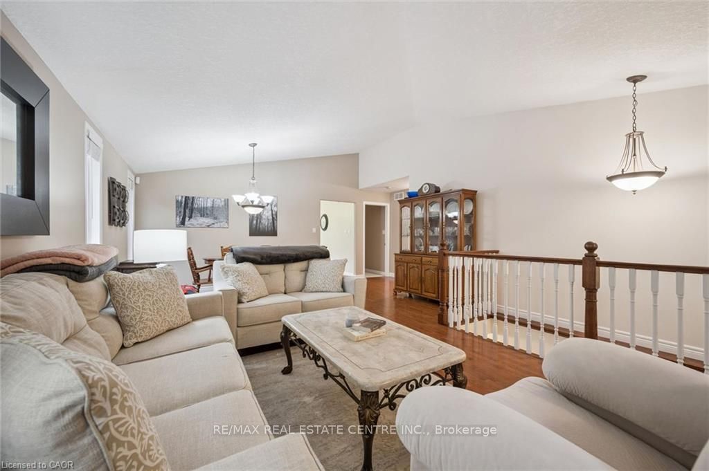 555 Killbear Court Property Photo 3