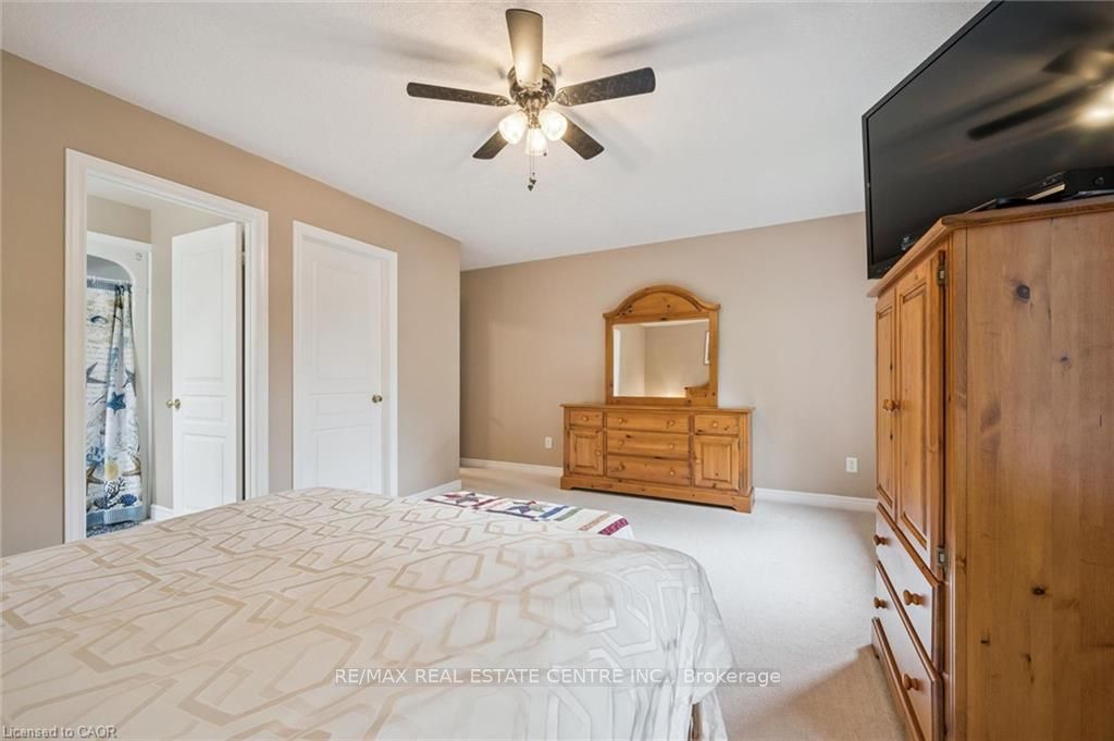 555 Killbear Court Property Photo 9