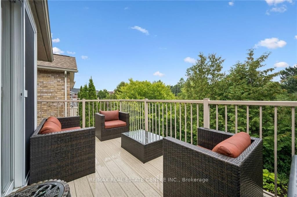 555 Killbear Court Property Photo 18