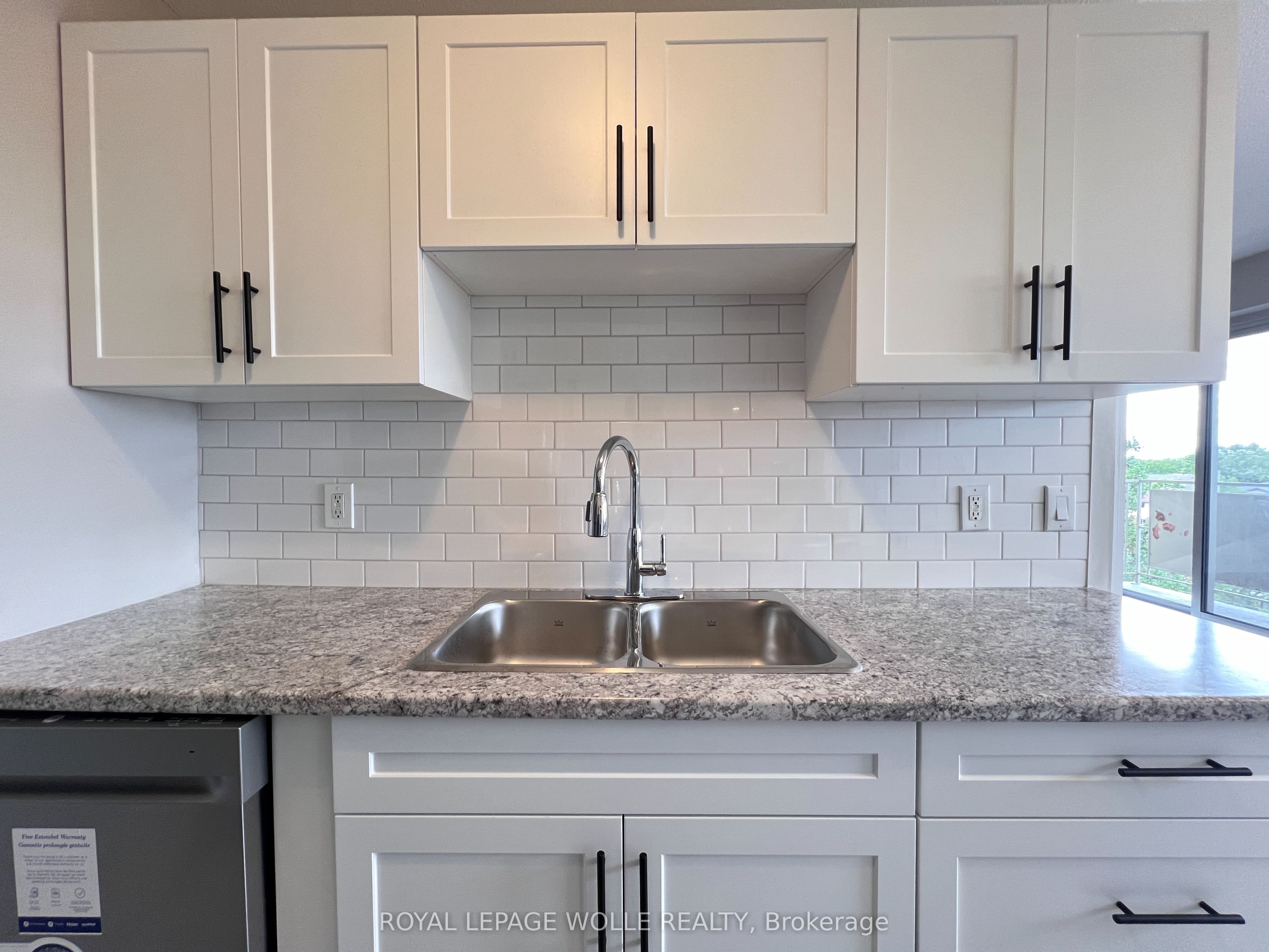 283 Fairway Road N 503 Property Photo 12