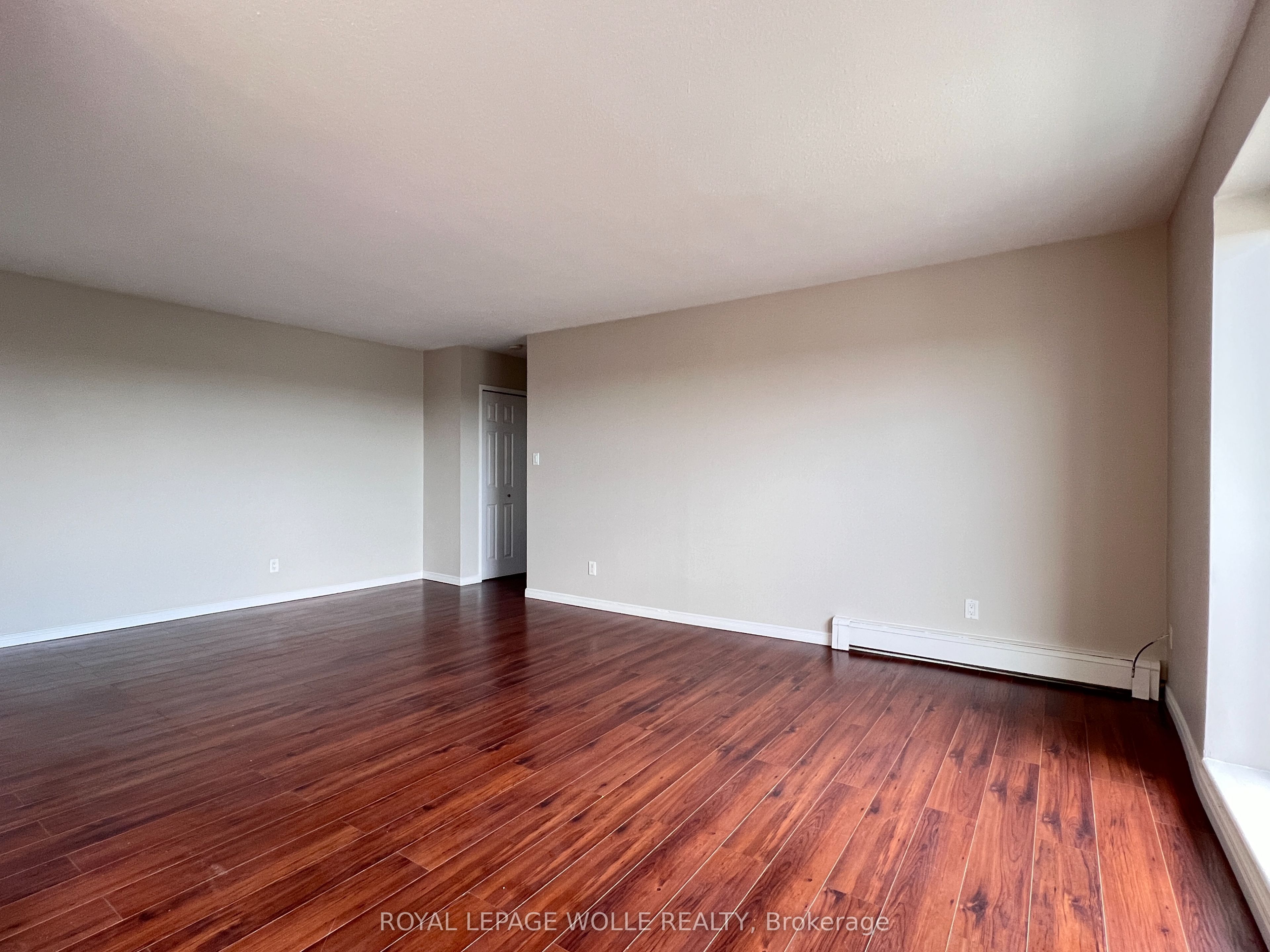283 Fairway Road N 503 Property Photo 15