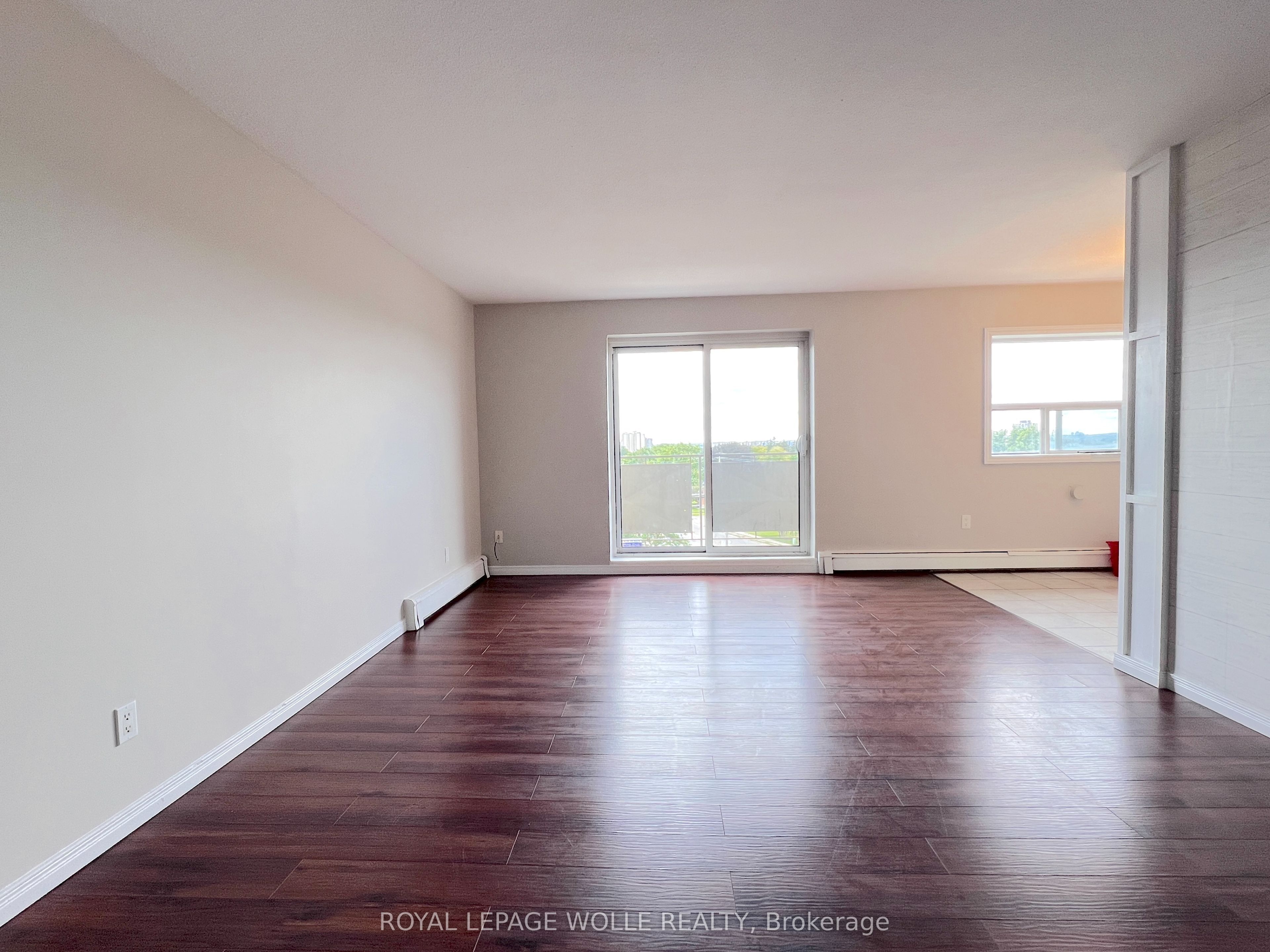 283 Fairway Road N 503 Property Photo 17