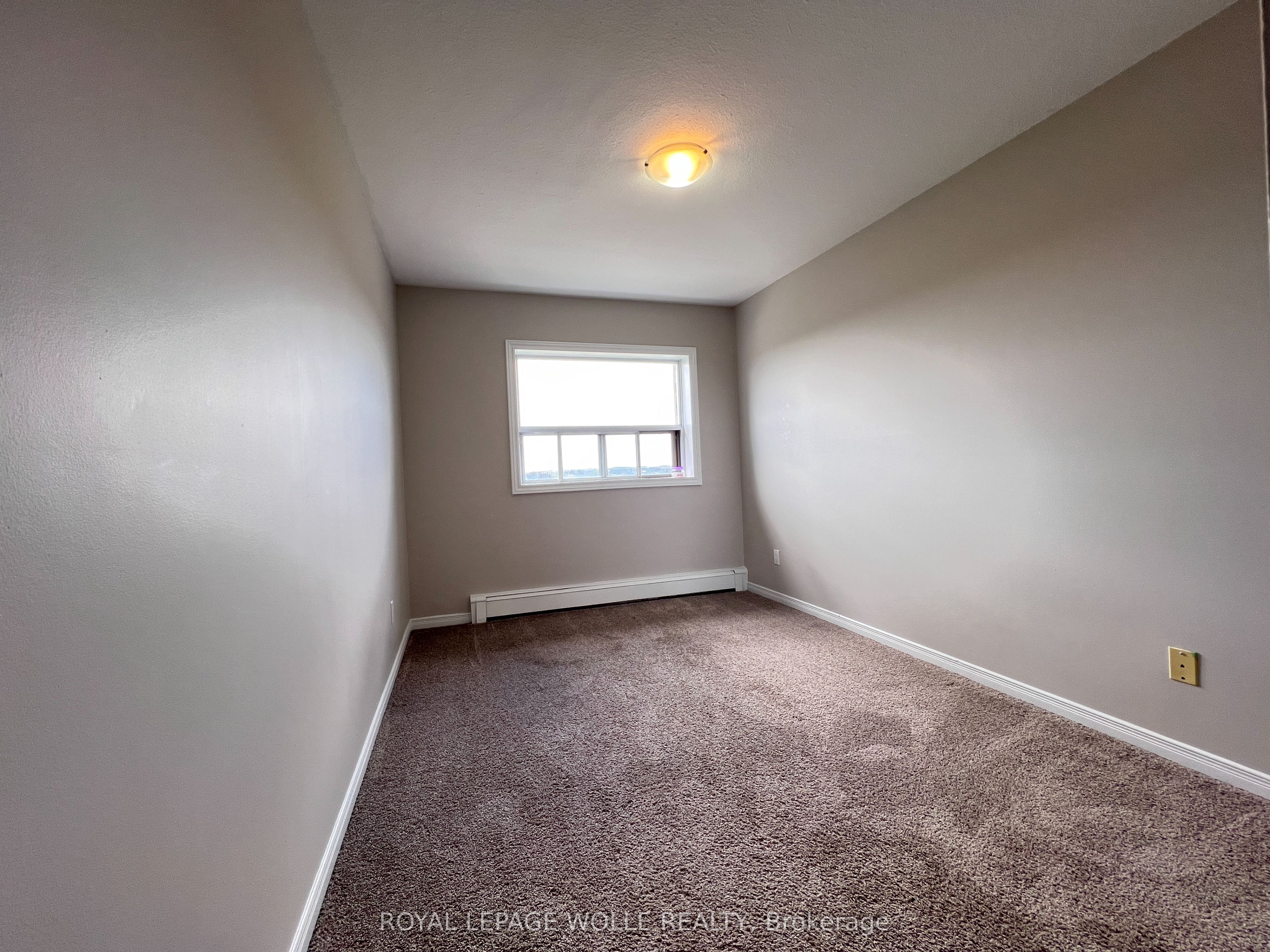 283 Fairway Road N 503 Property Photo 19