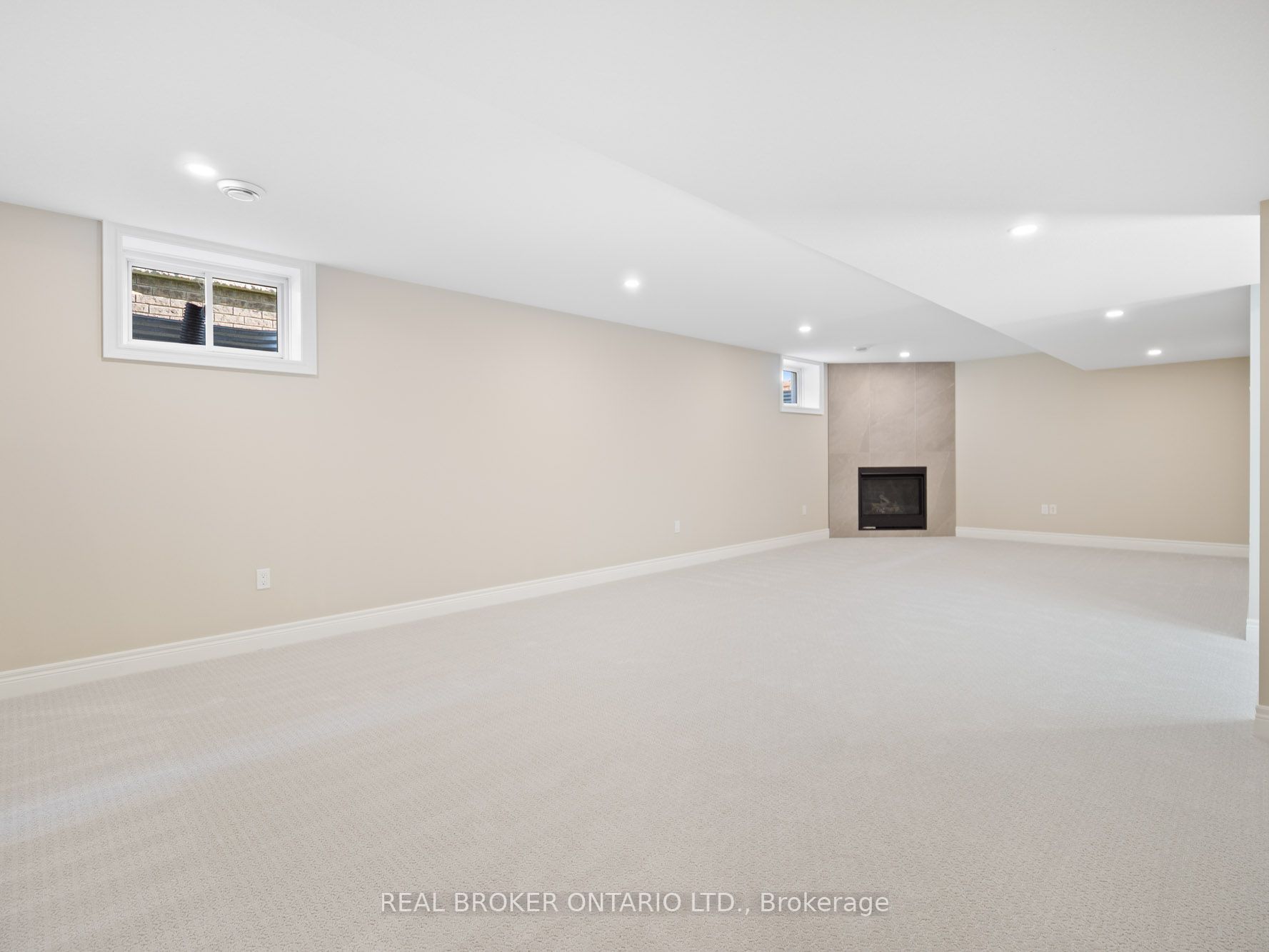 26 Austin Drive Property Photo 21