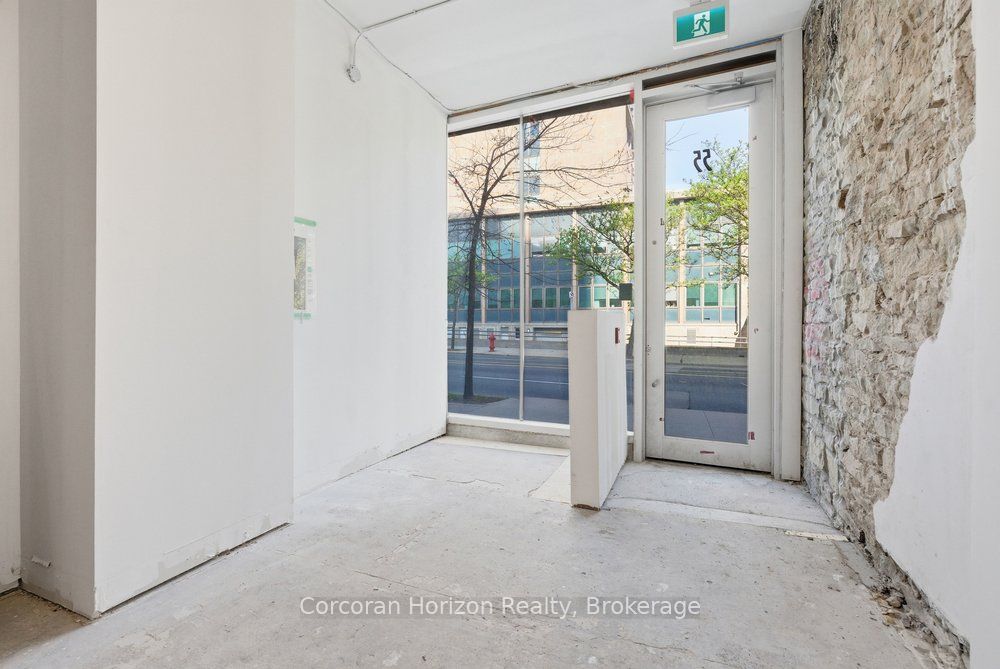 55 John Street S Property Photo 3