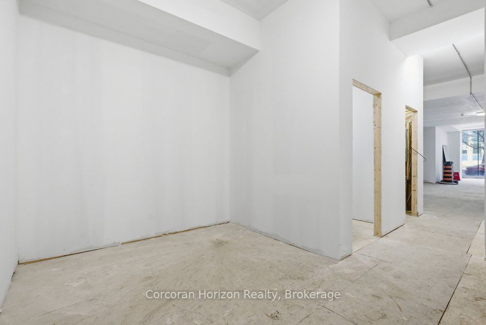 55 John Street S Property Photo 8