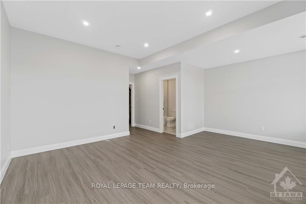16 Melville Drive Property Photo 26