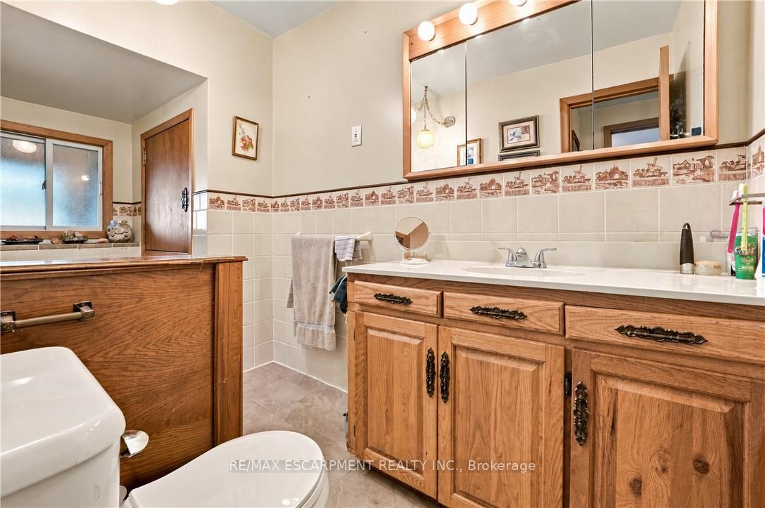 994 Safari Road Property Photo 21