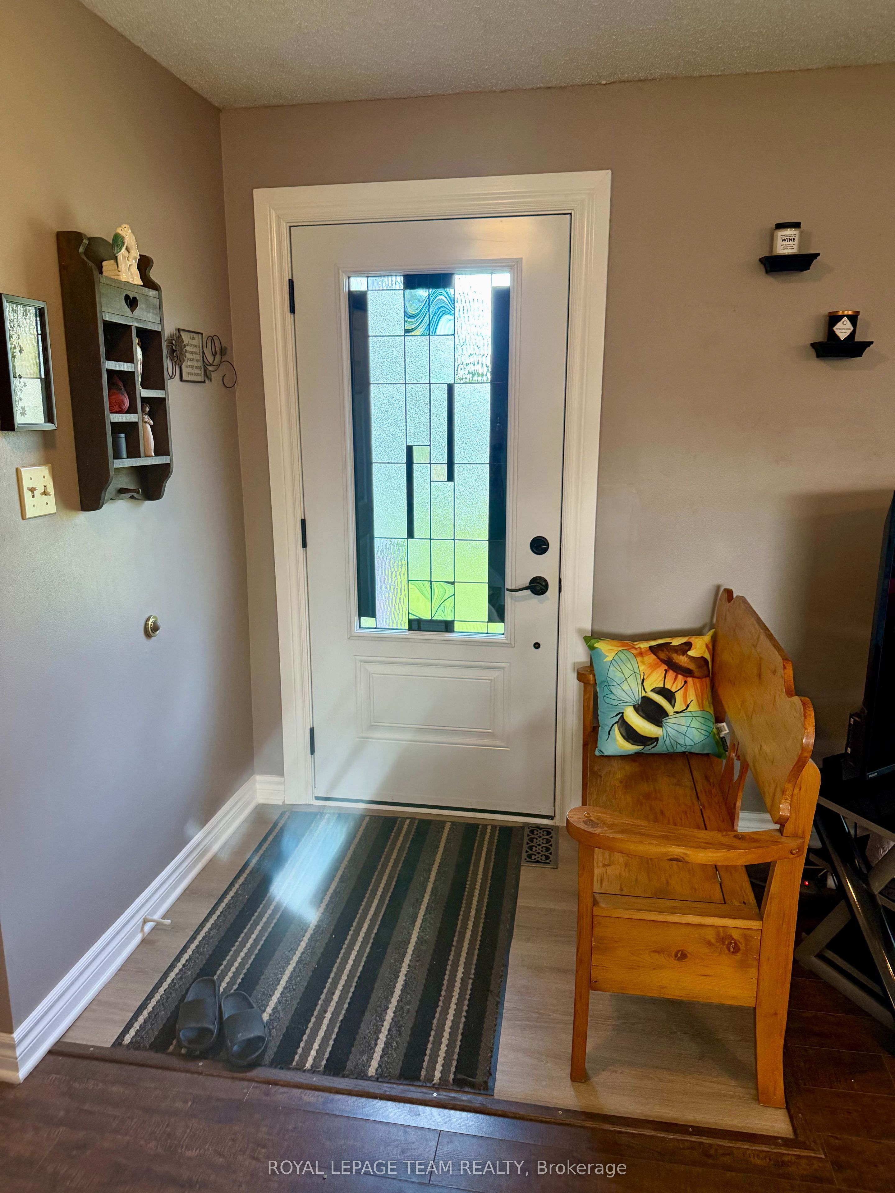 670 Van Buren Street Property Photo 4