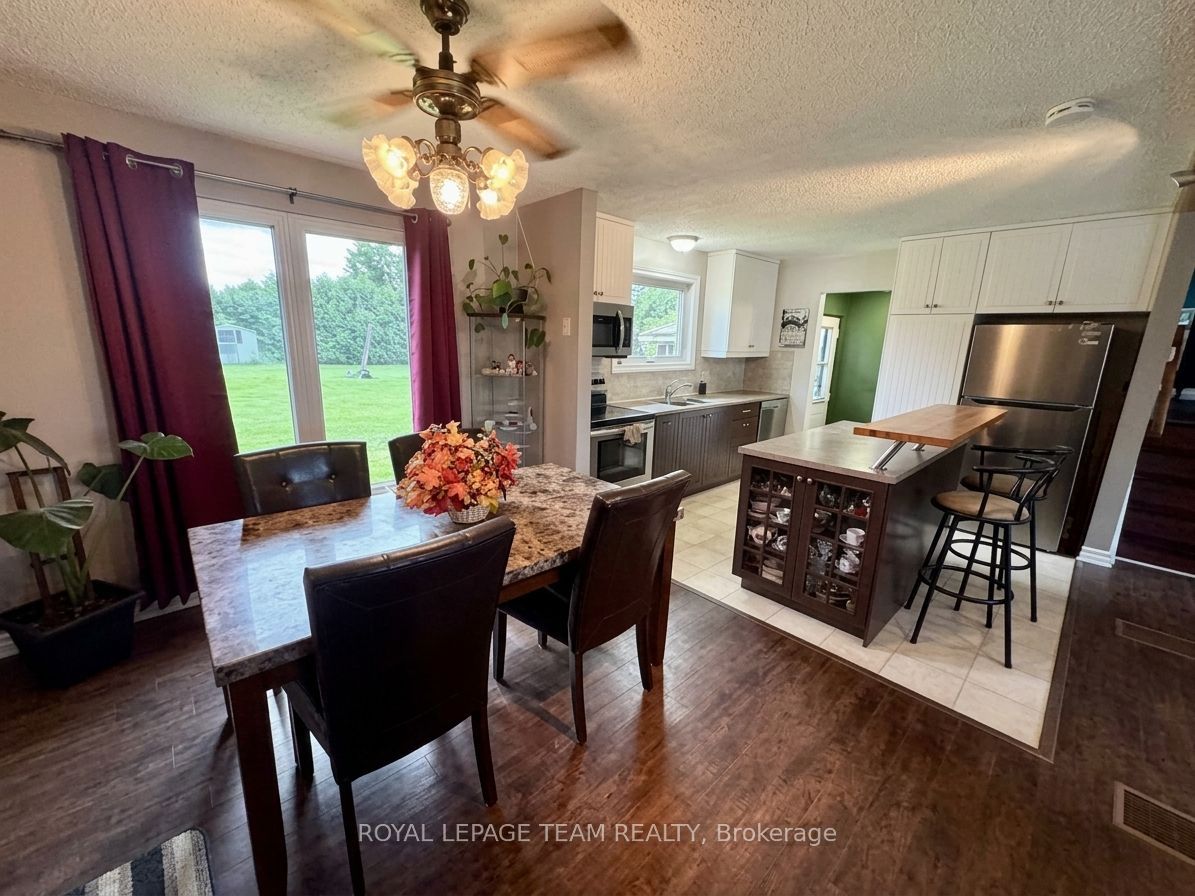 670 Van Buren Street Property Photo 7