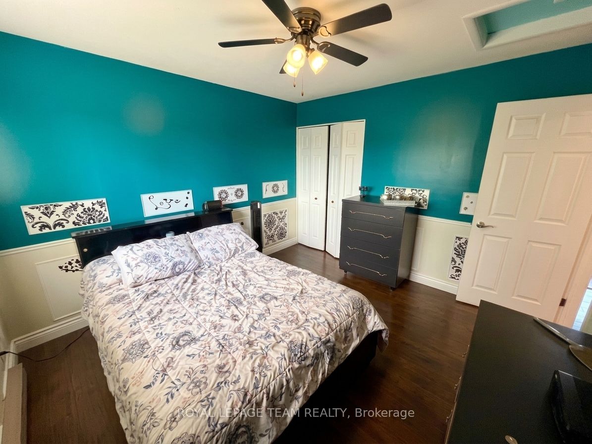 670 Van Buren Street Property Photo 13