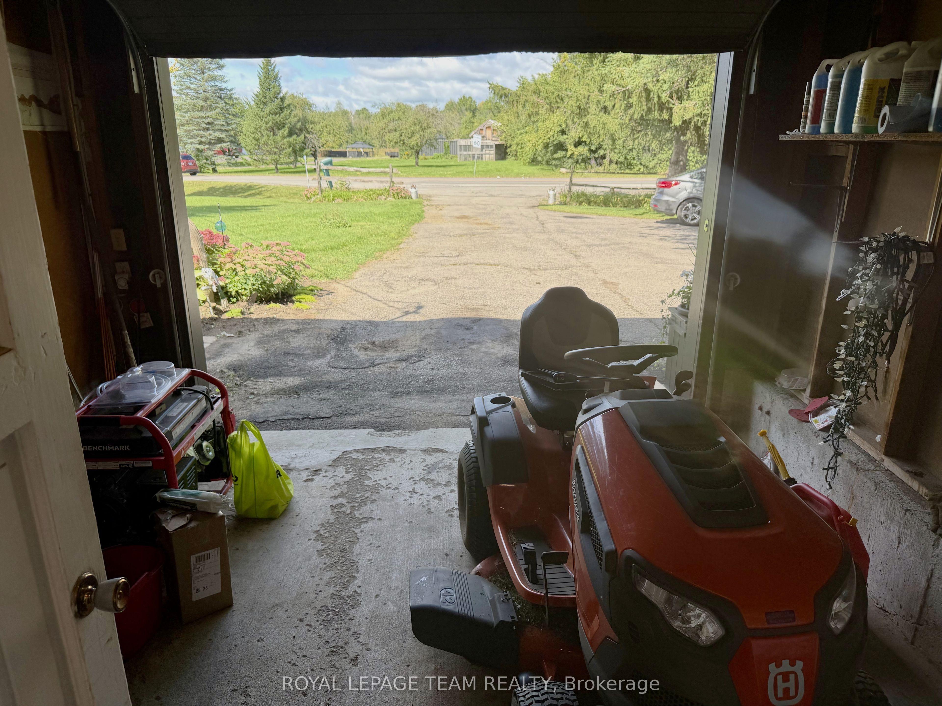 670 Van Buren Street Property Photo 23