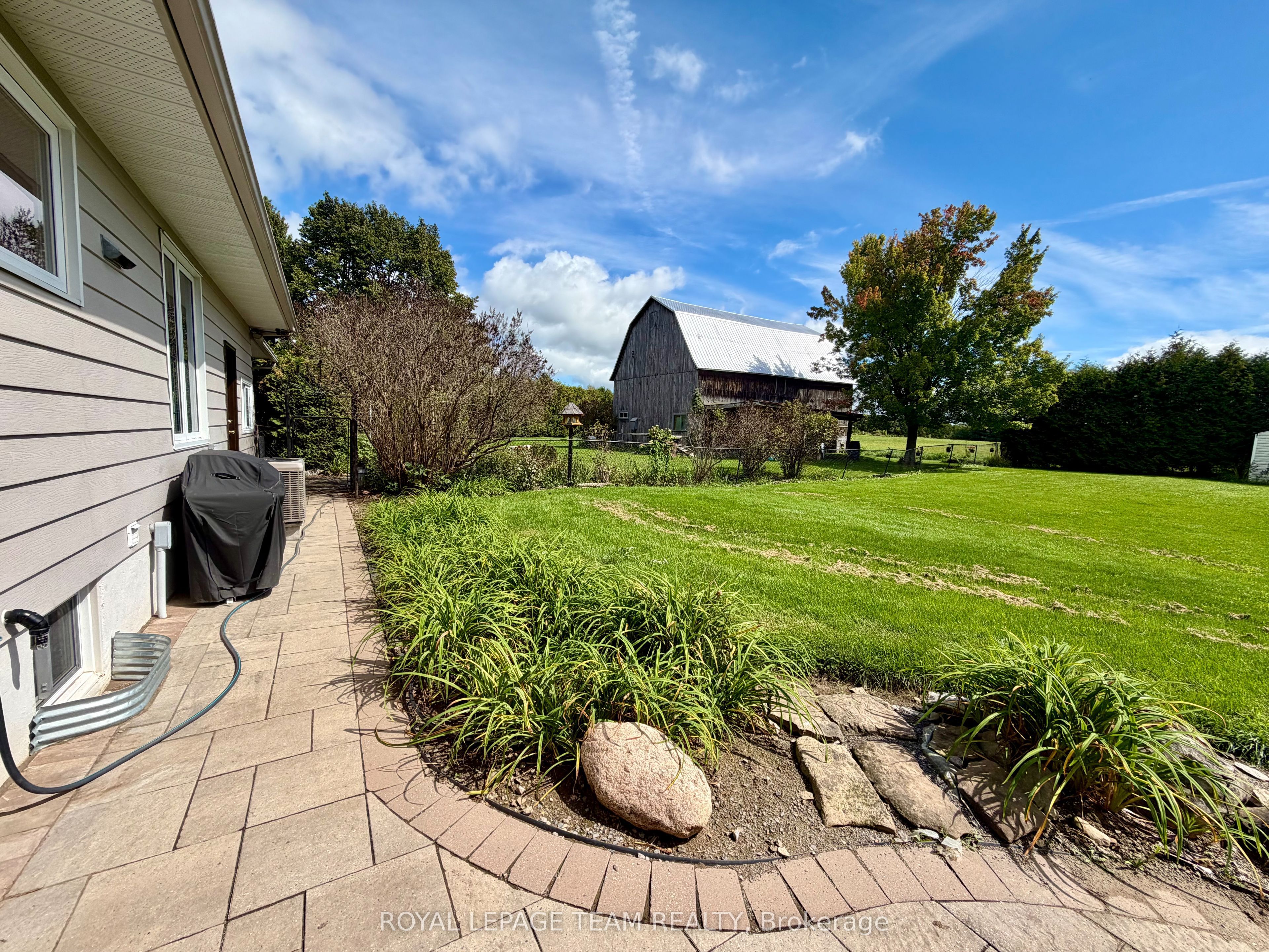 670 Van Buren Street Property Photo 27