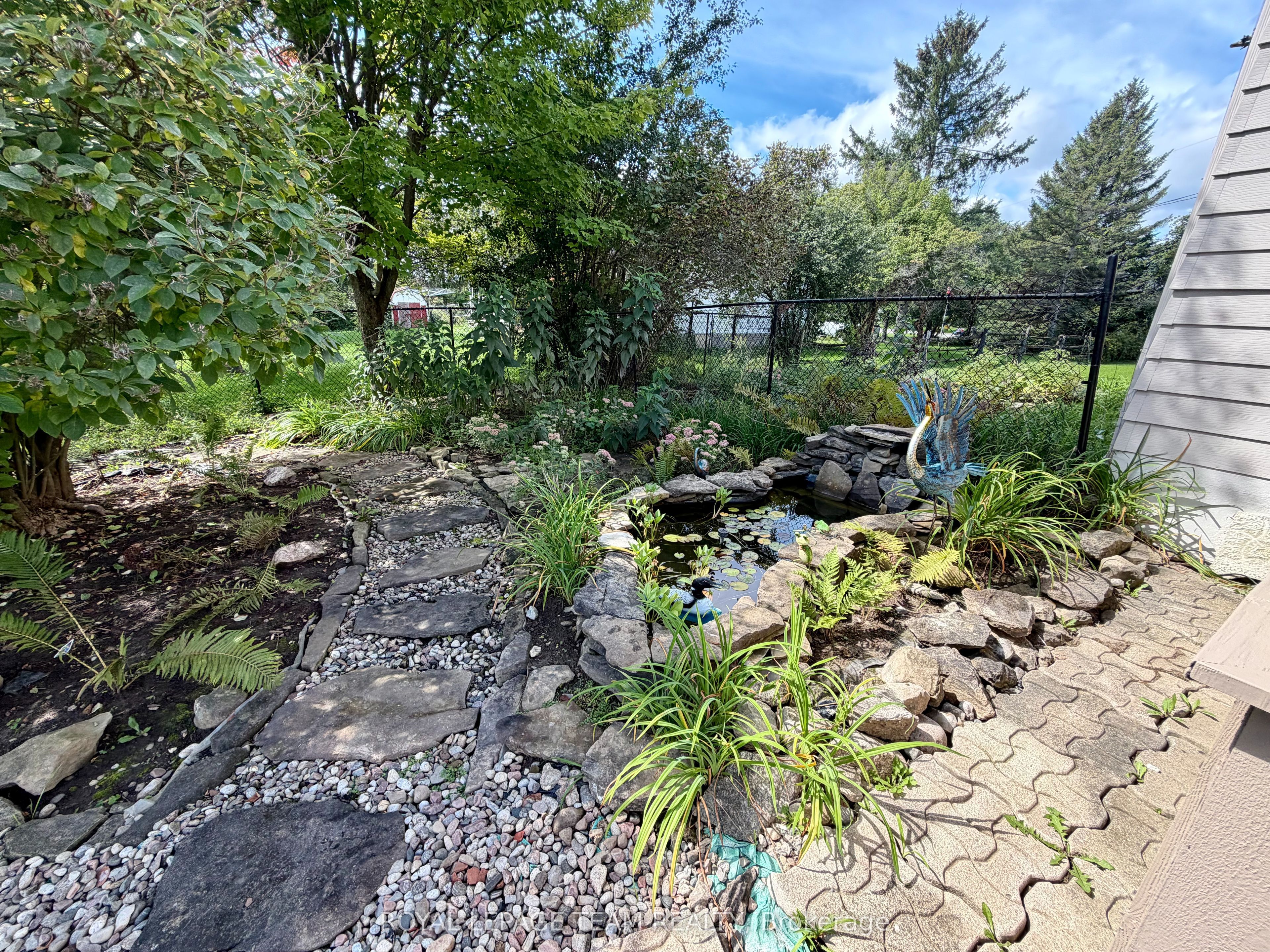 670 Van Buren Street Property Photo 30