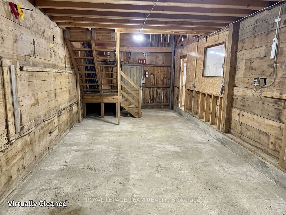 670 Van Buren Street Property Photo 42