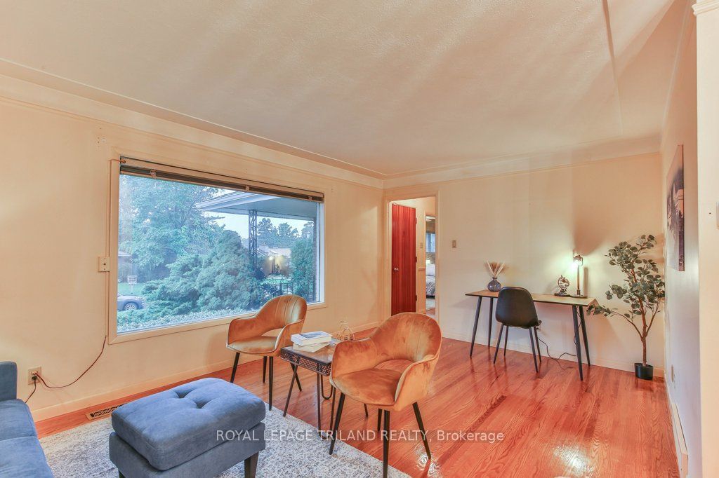 242 Burlington Street Property Photo 13