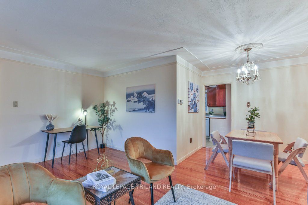 242 Burlington Street Property Photo 14