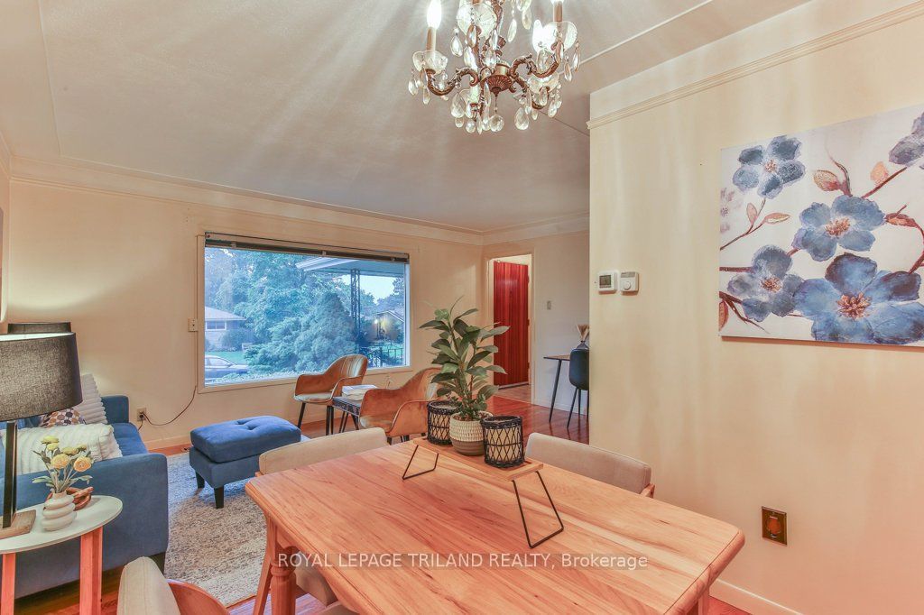 242 Burlington Street Property Photo 22